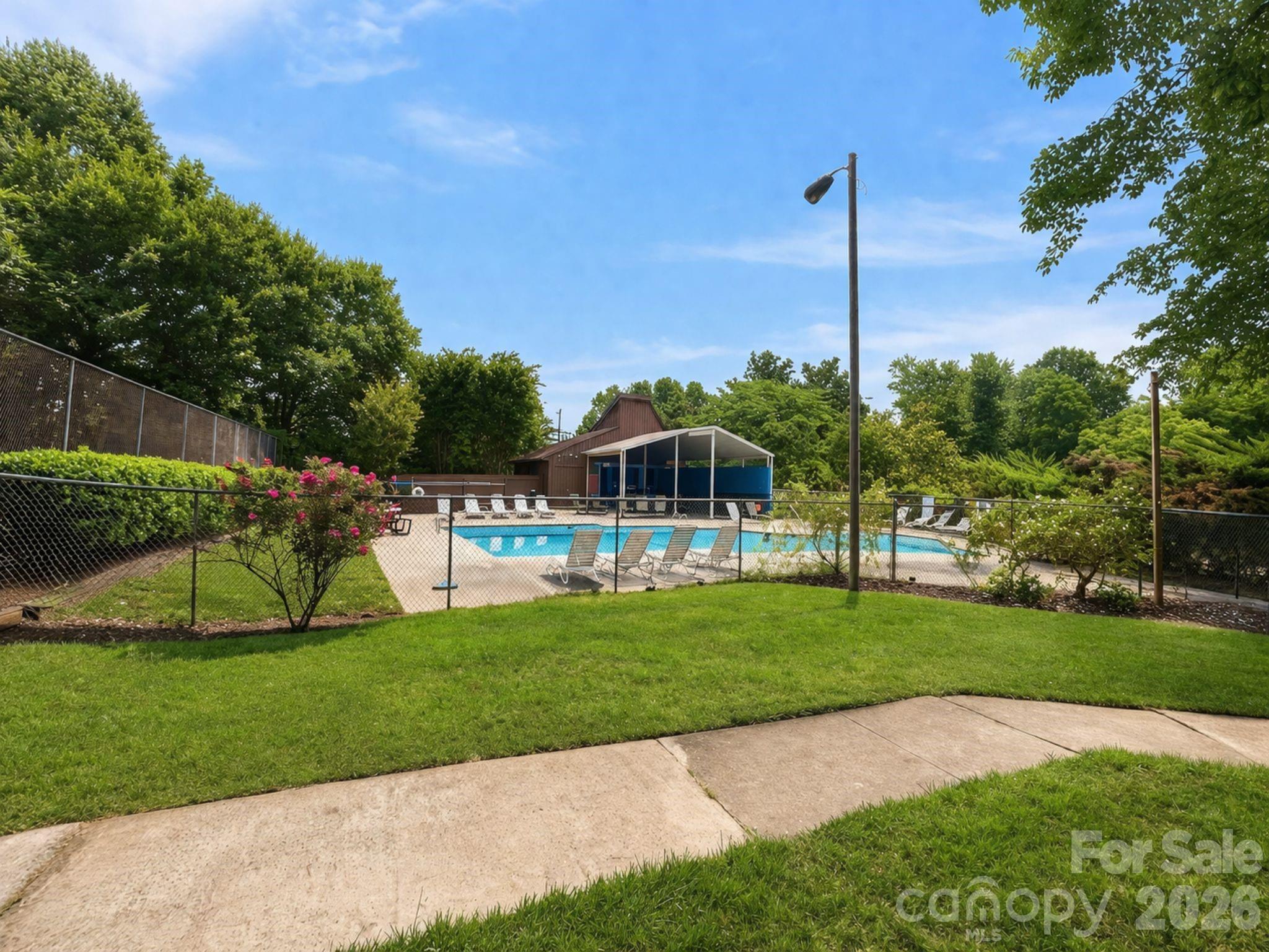 7204 Winery Lane — Charlotte
