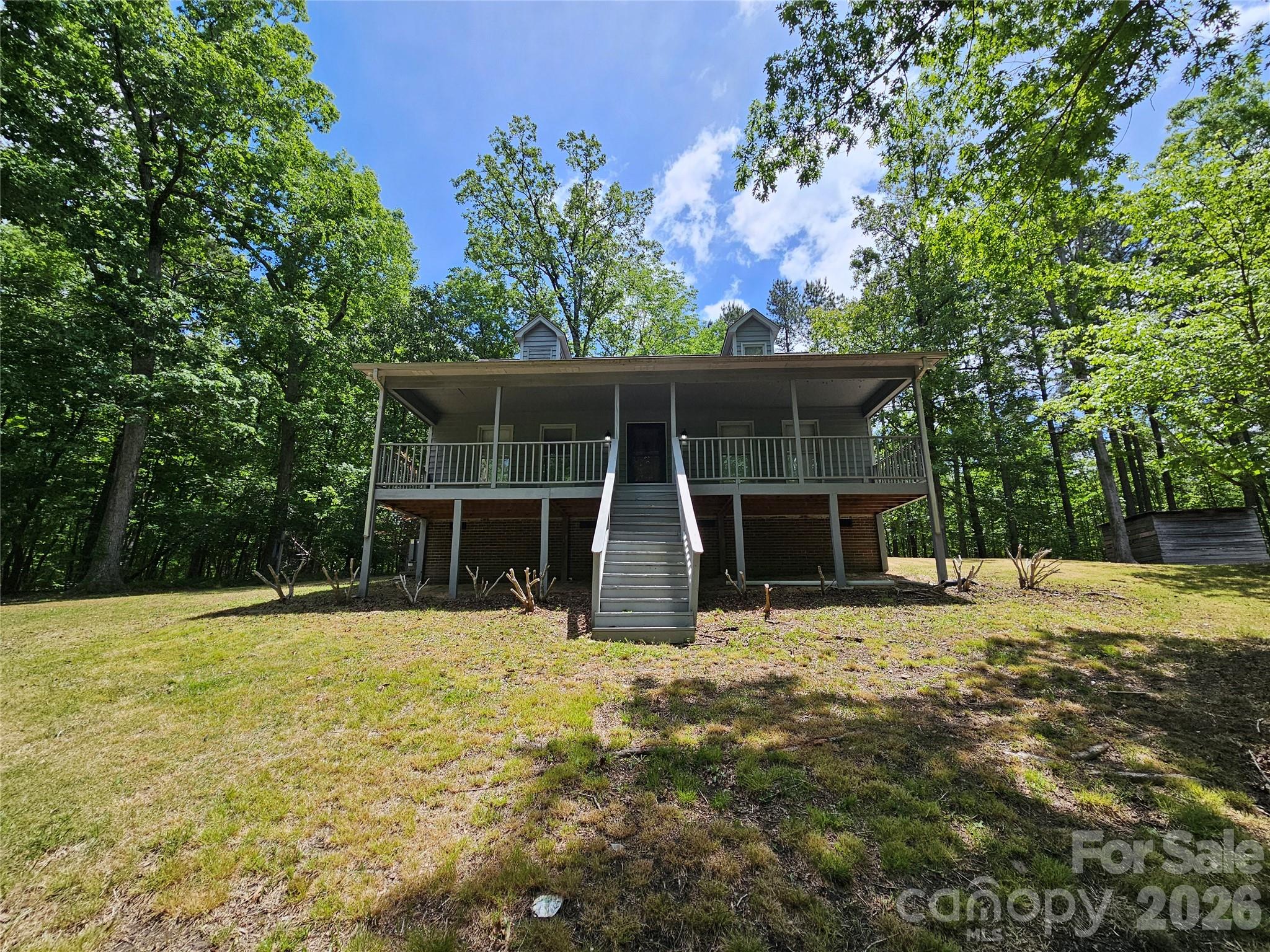 5692 Brooklyn Road — Great Falls