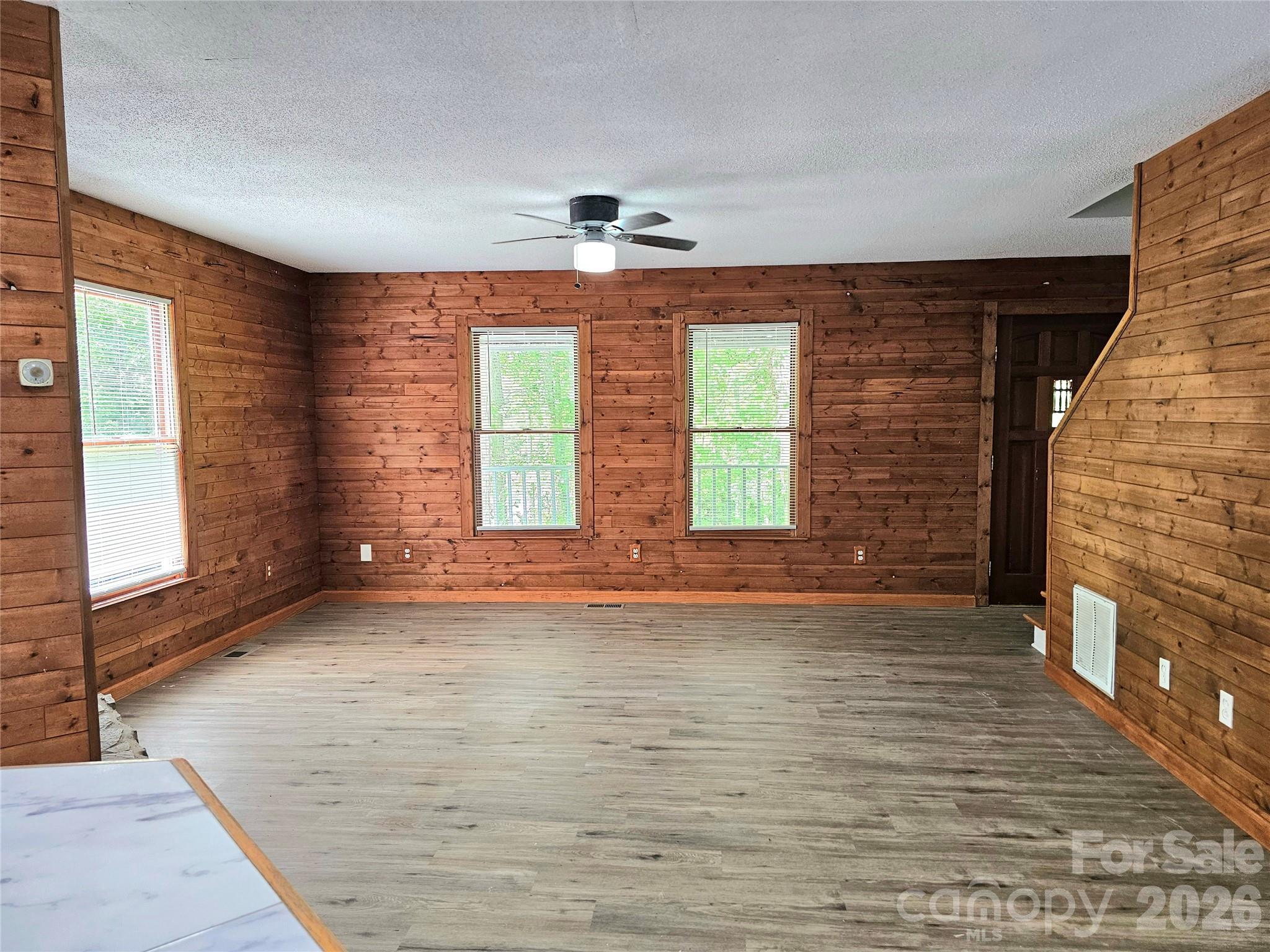 5692 Brooklyn Road — Great Falls