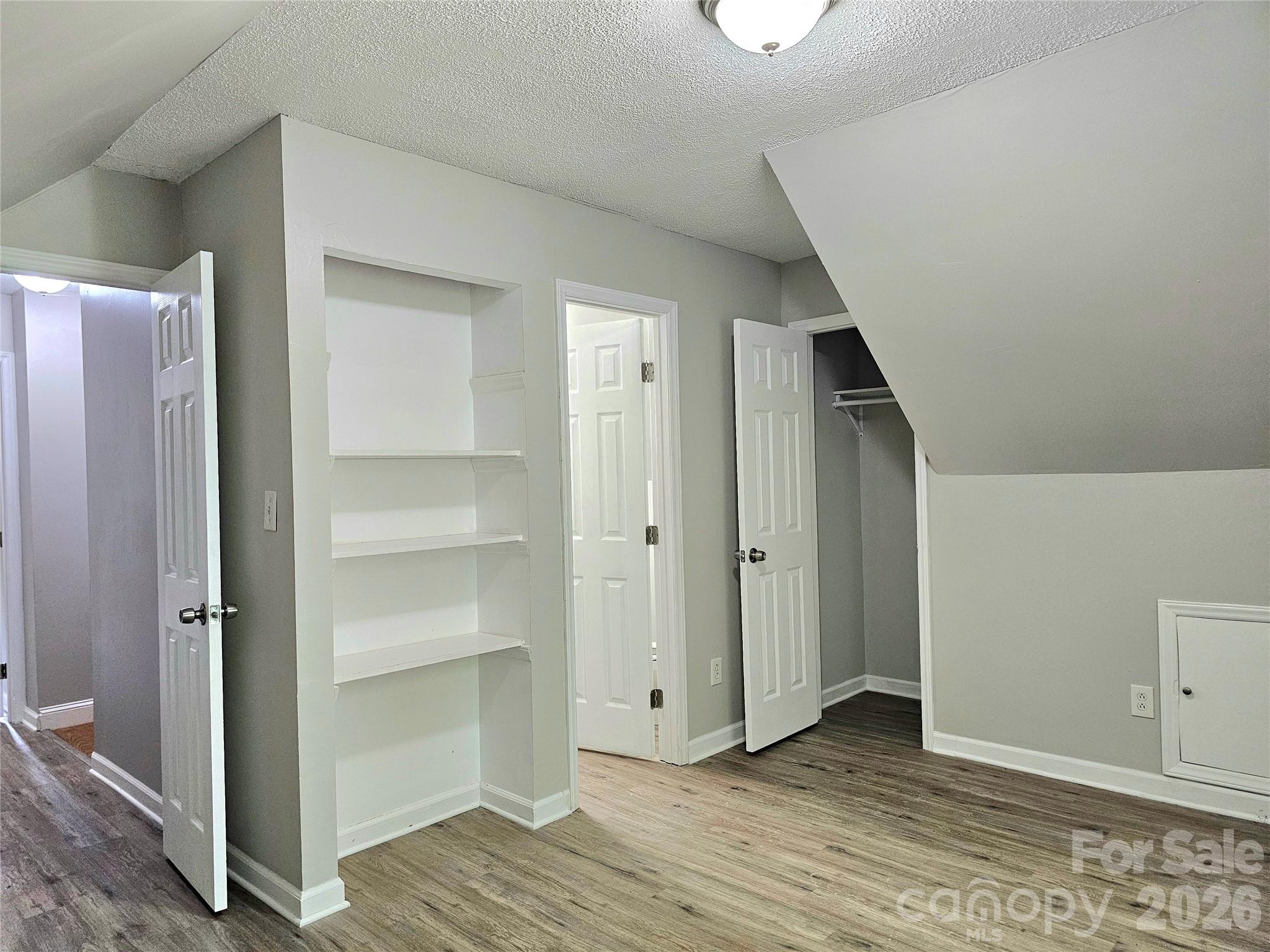 5692 Brooklyn Road — Great Falls