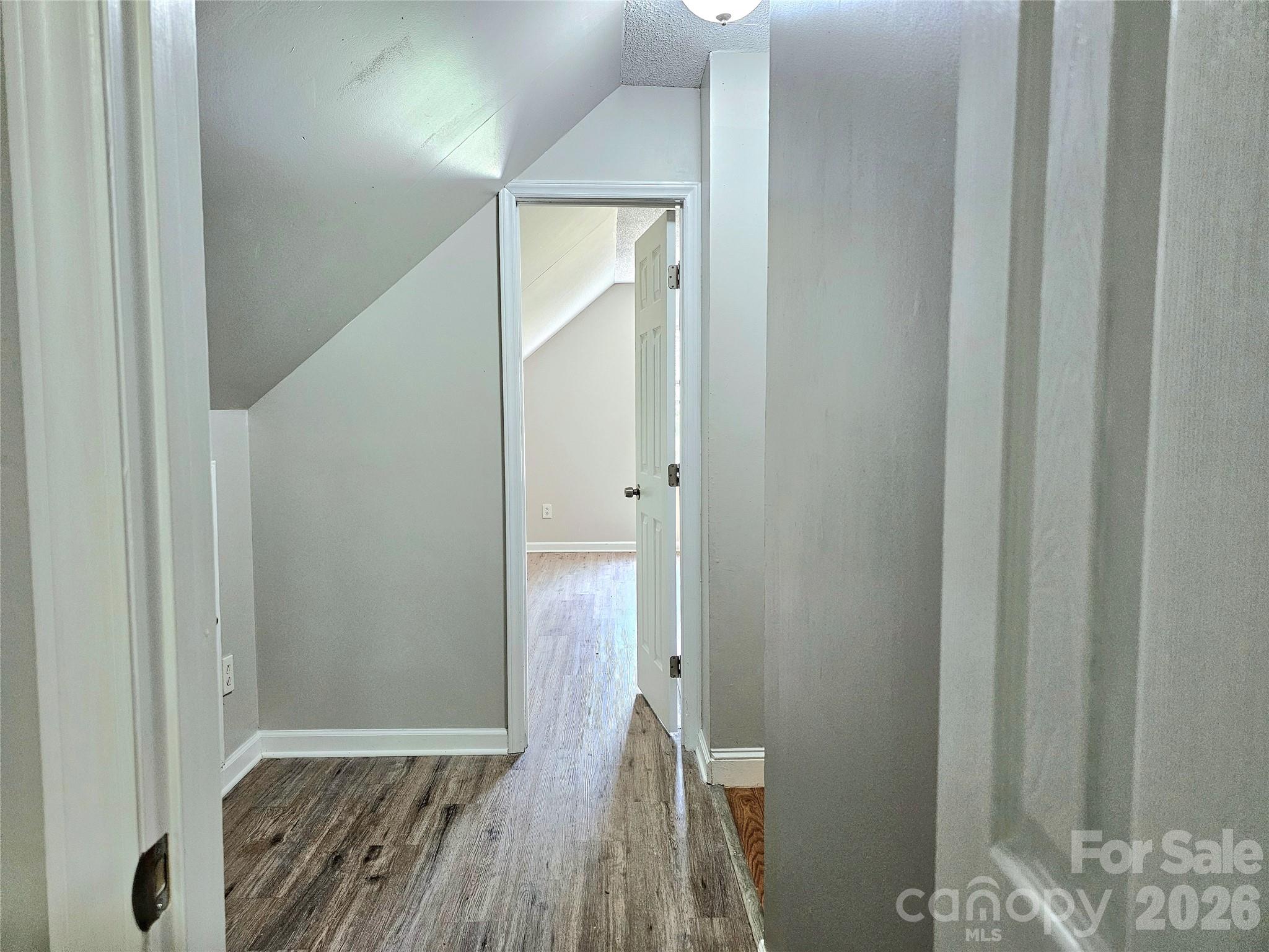 5692 Brooklyn Road — Great Falls