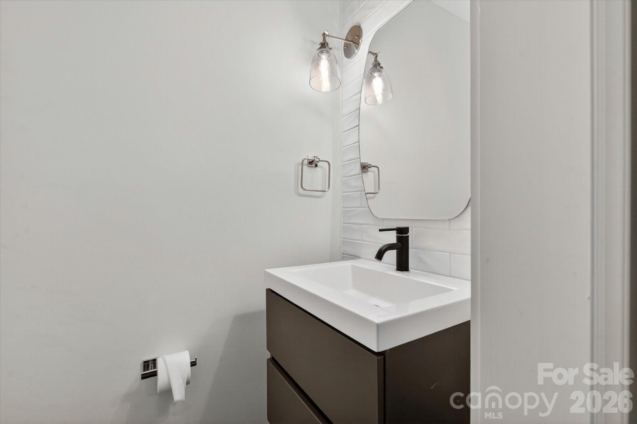 1031 Cutler Place — Charlotte