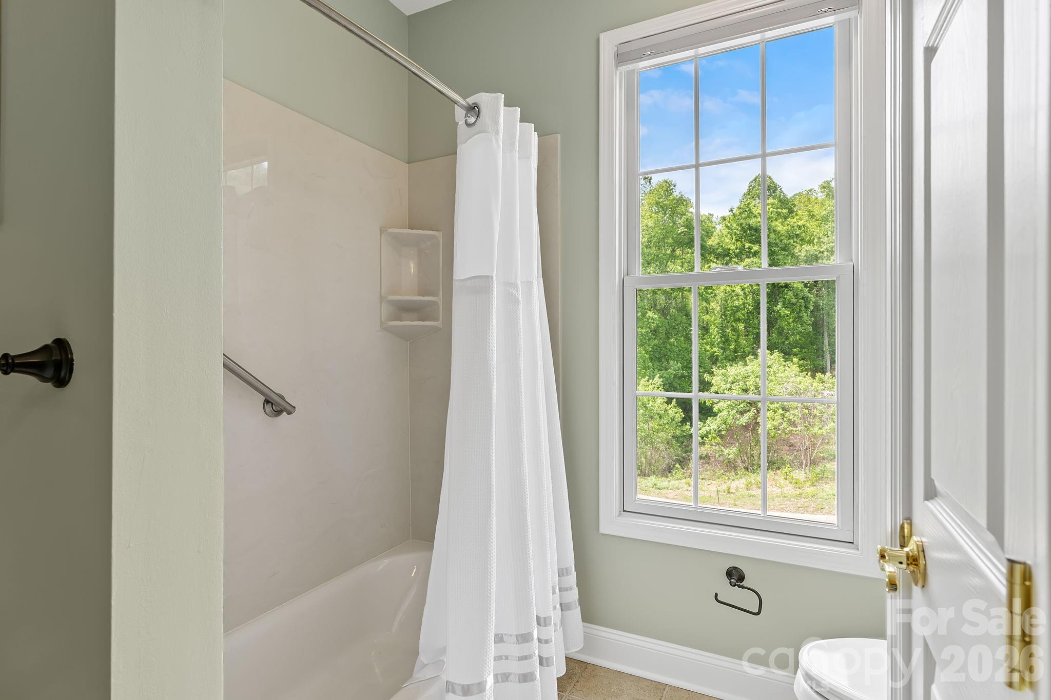 34 Carden Drive — Weaverville