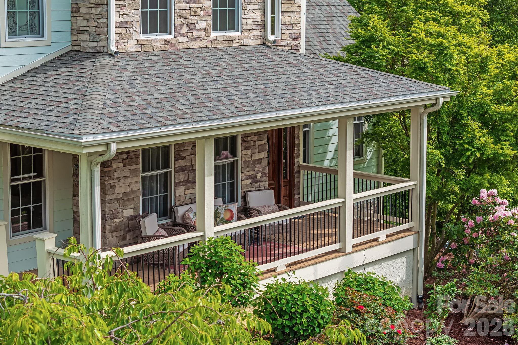 34 Carden Drive — Weaverville