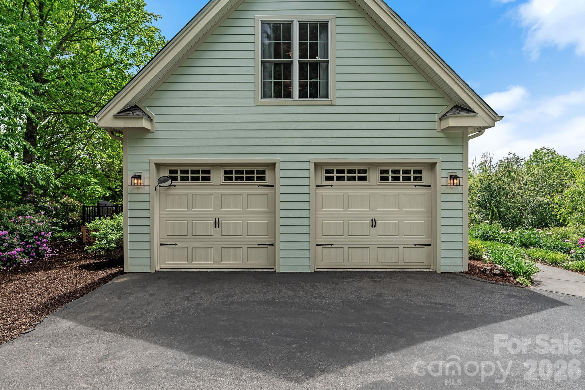 34 Carden Drive — Weaverville