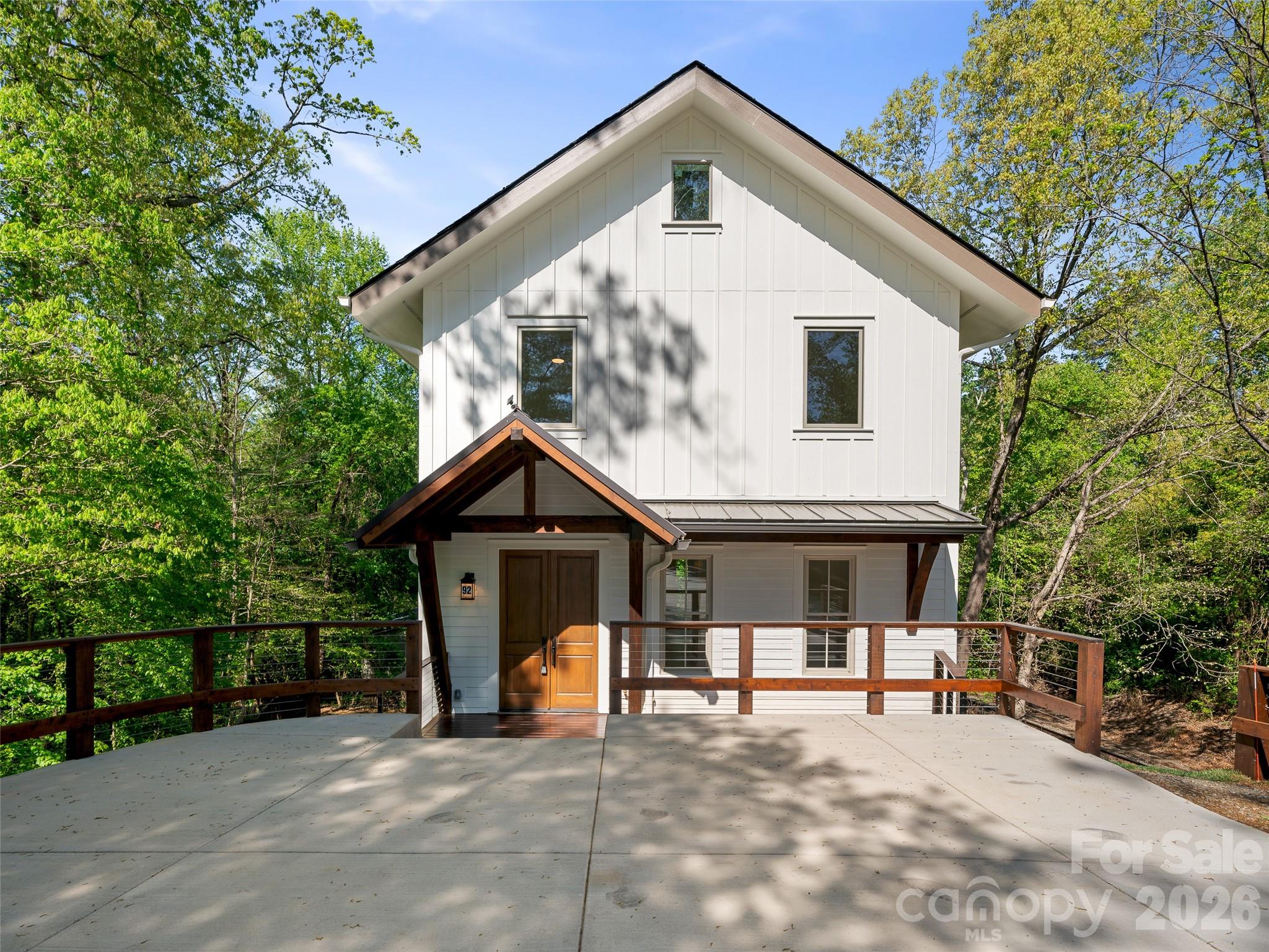 92 Cedar Street — Asheville