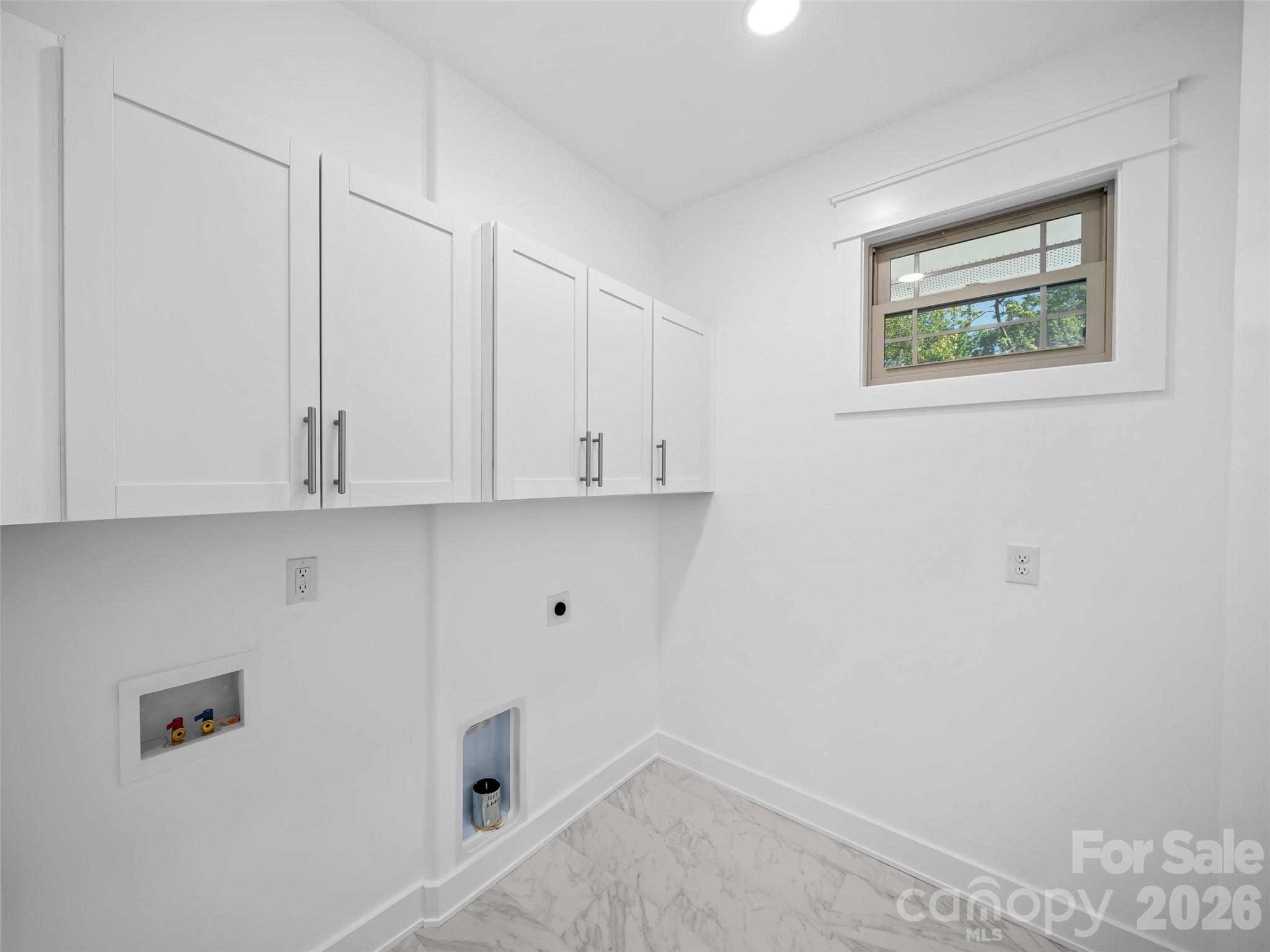 92 Cedar Street — Asheville