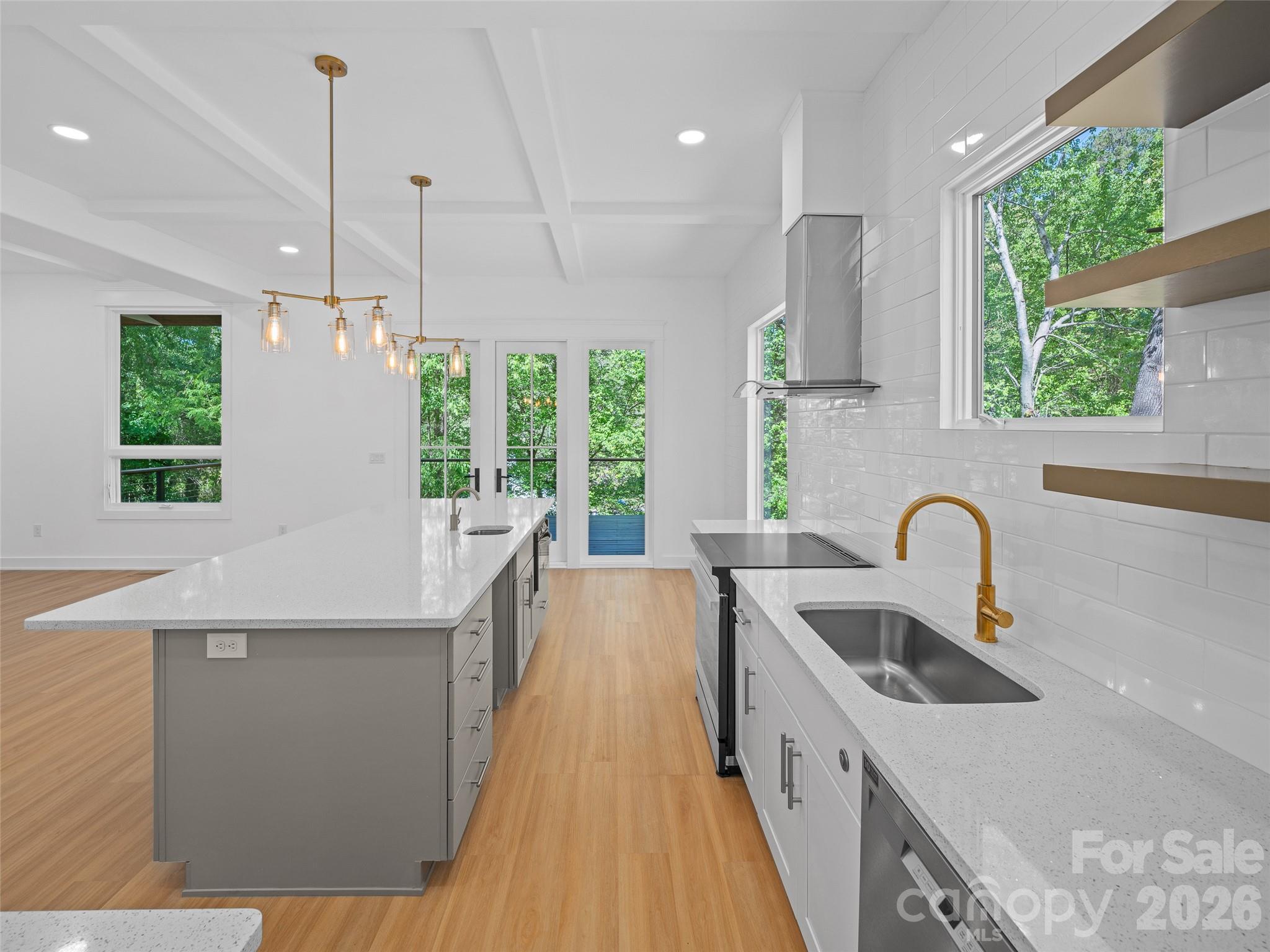 92 Cedar Street — Asheville
