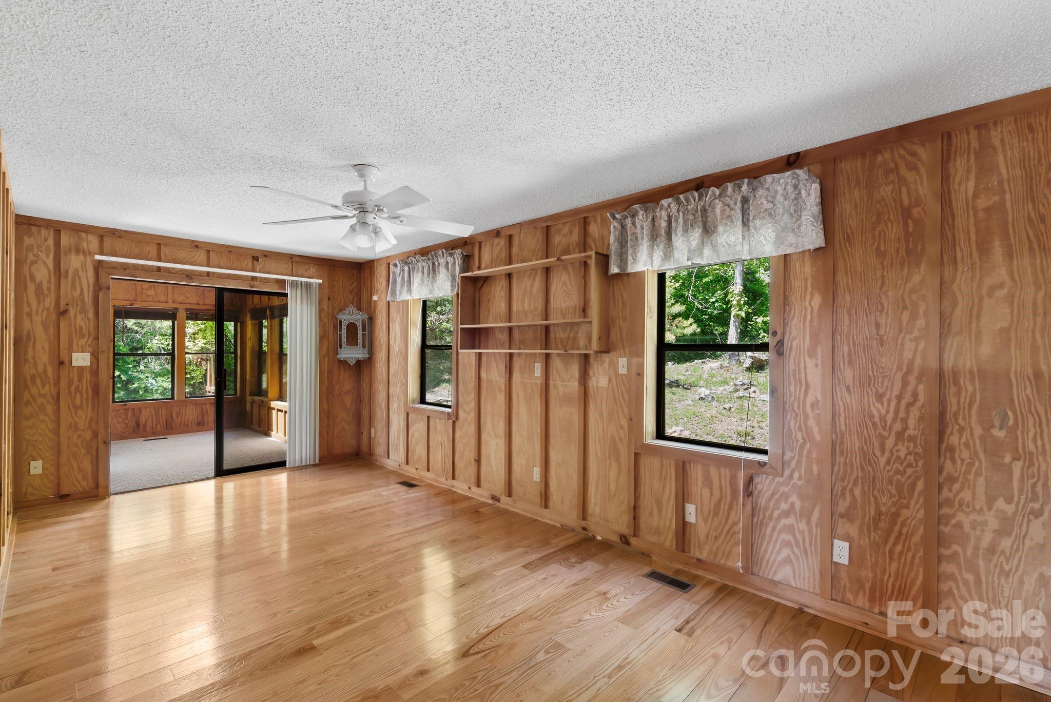 1206 Caldwell Mountain Road — Hot Springs