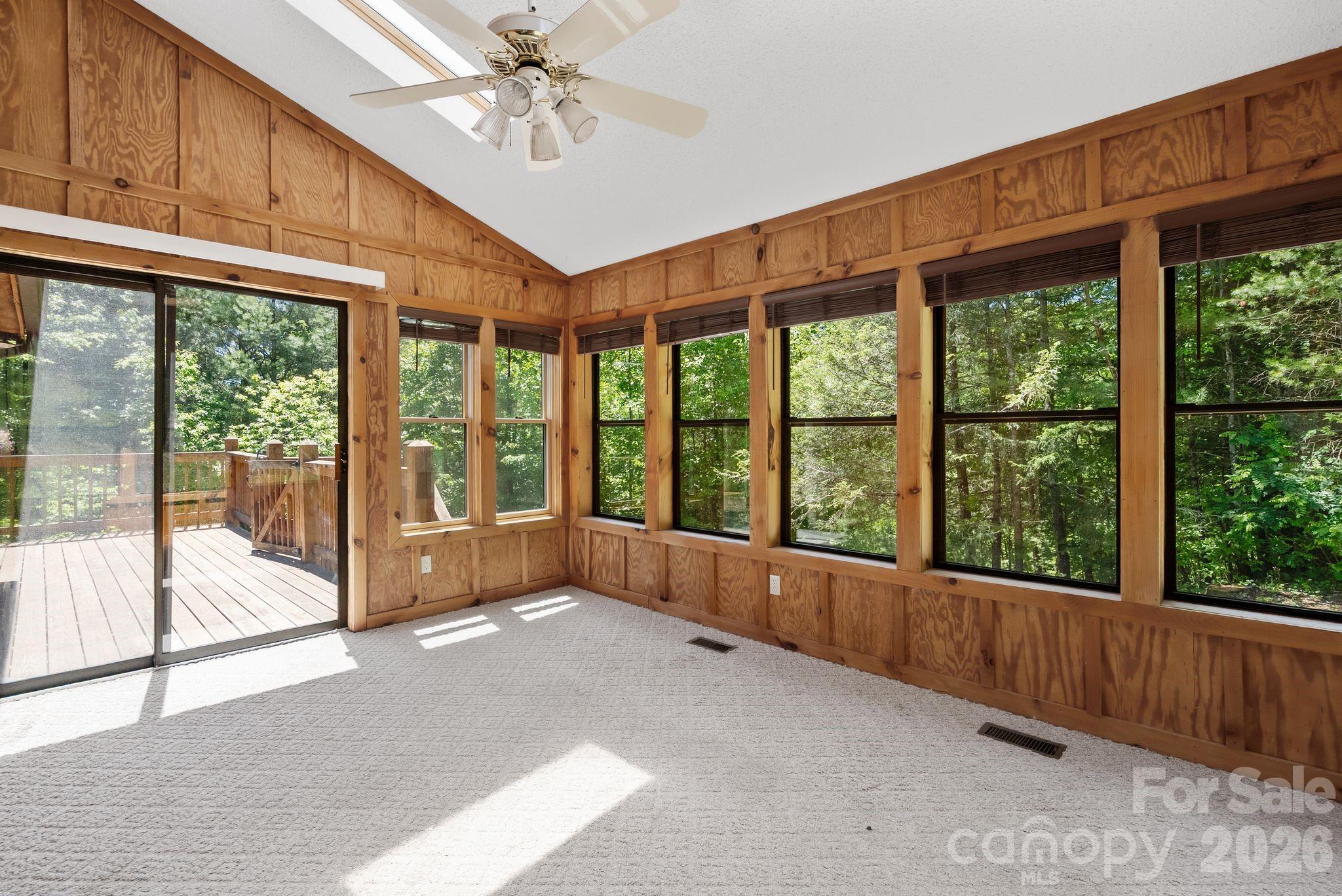 1206 Caldwell Mountain Road — Hot Springs