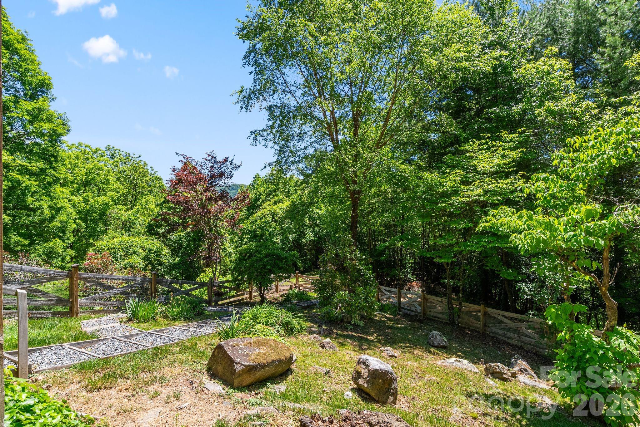 1206 Caldwell Mountain Road — Hot Springs