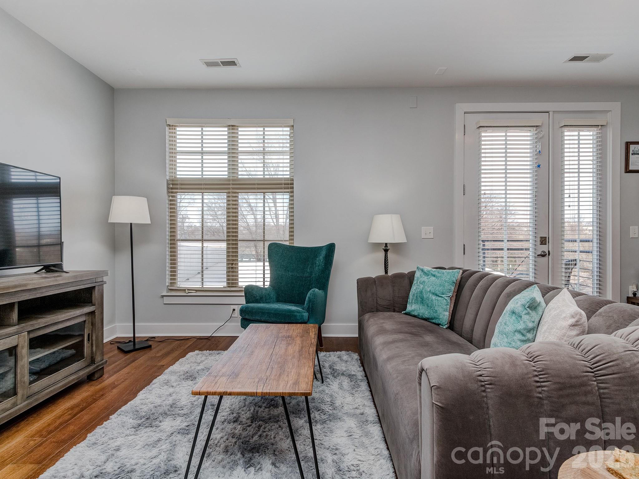 1101 W 1st Street #211 — Charlotte