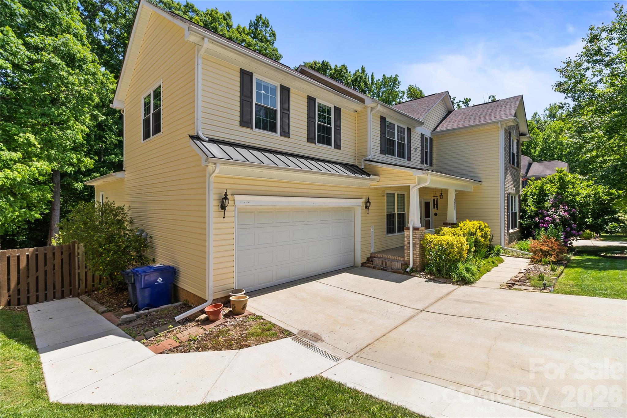 6425 Colonial Garden Drive — Huntersville