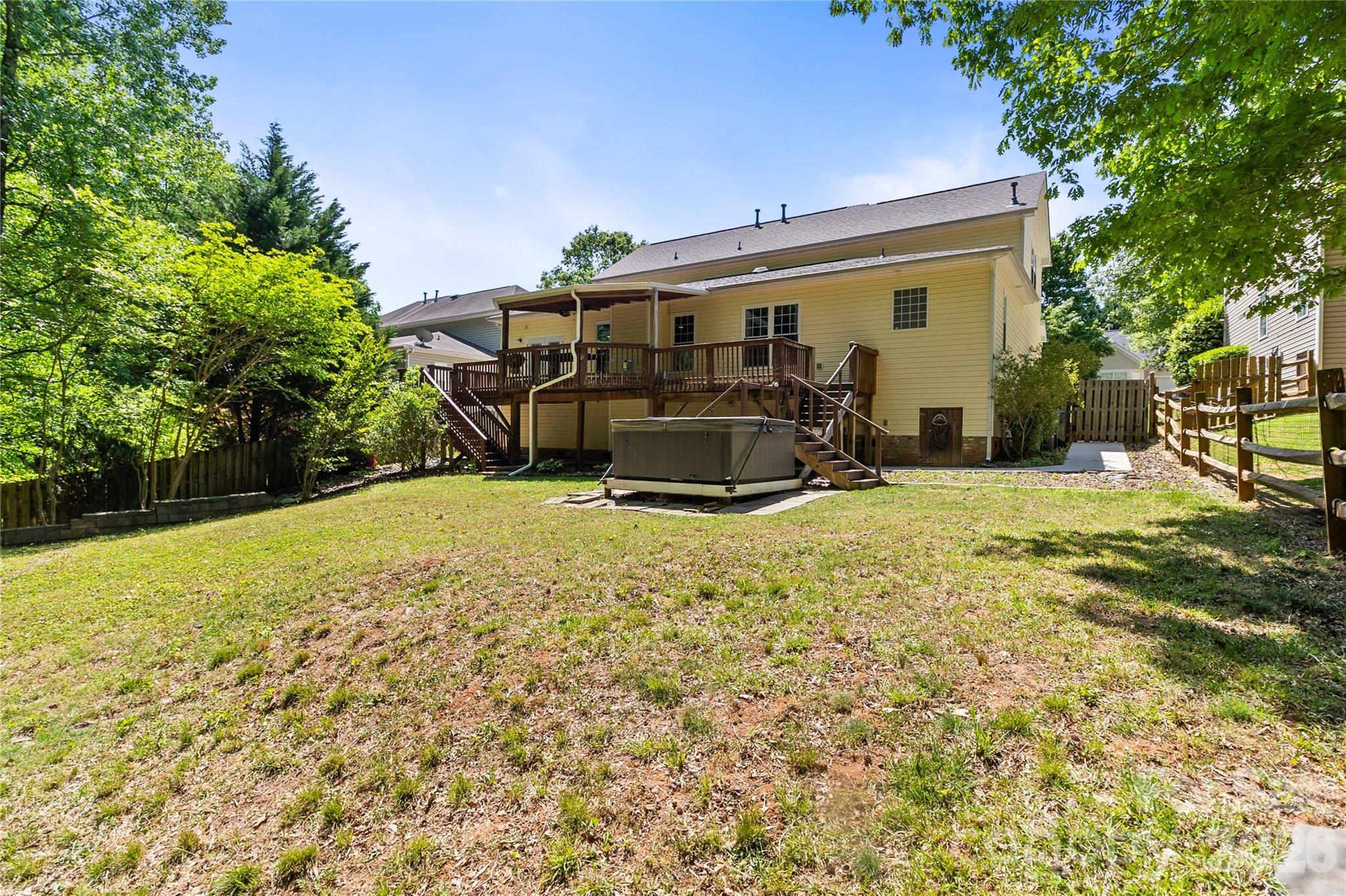 6425 Colonial Garden Drive — Huntersville