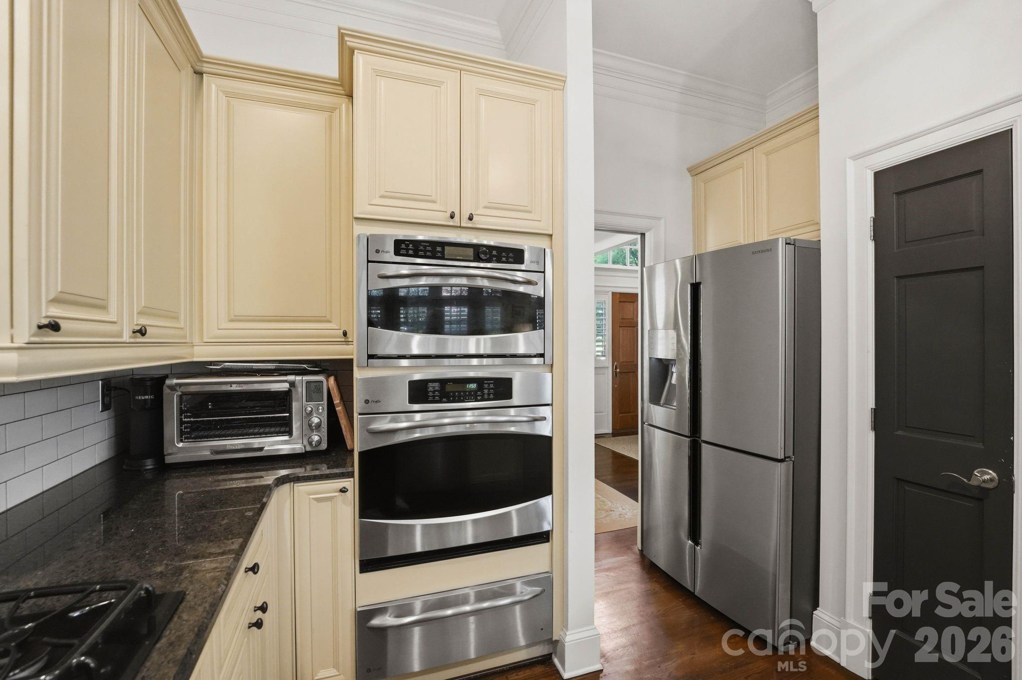 2618 Sheffield Crescent Court — Charlotte