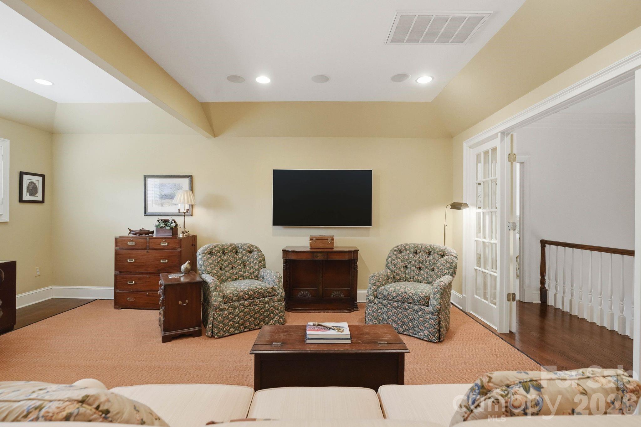 2618 Sheffield Crescent Court — Charlotte