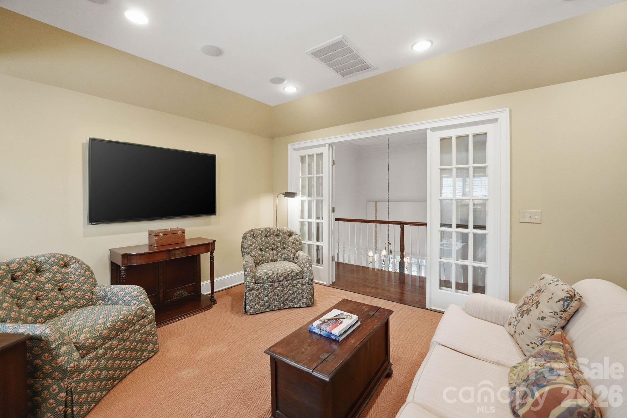 2618 Sheffield Crescent Court — Charlotte