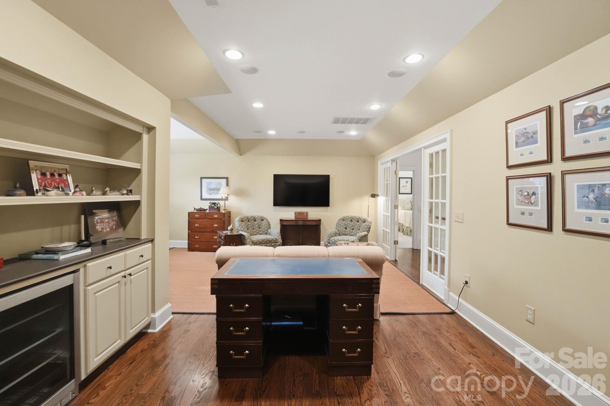 2618 Sheffield Crescent Court — Charlotte