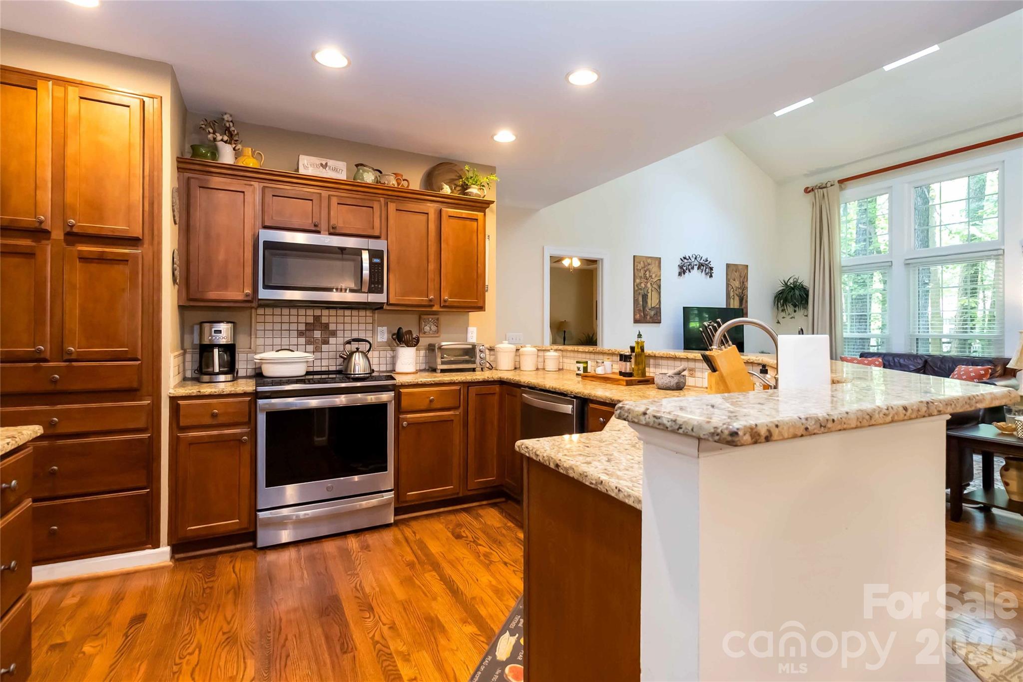 6210 Maple Cove Lane — Charlotte