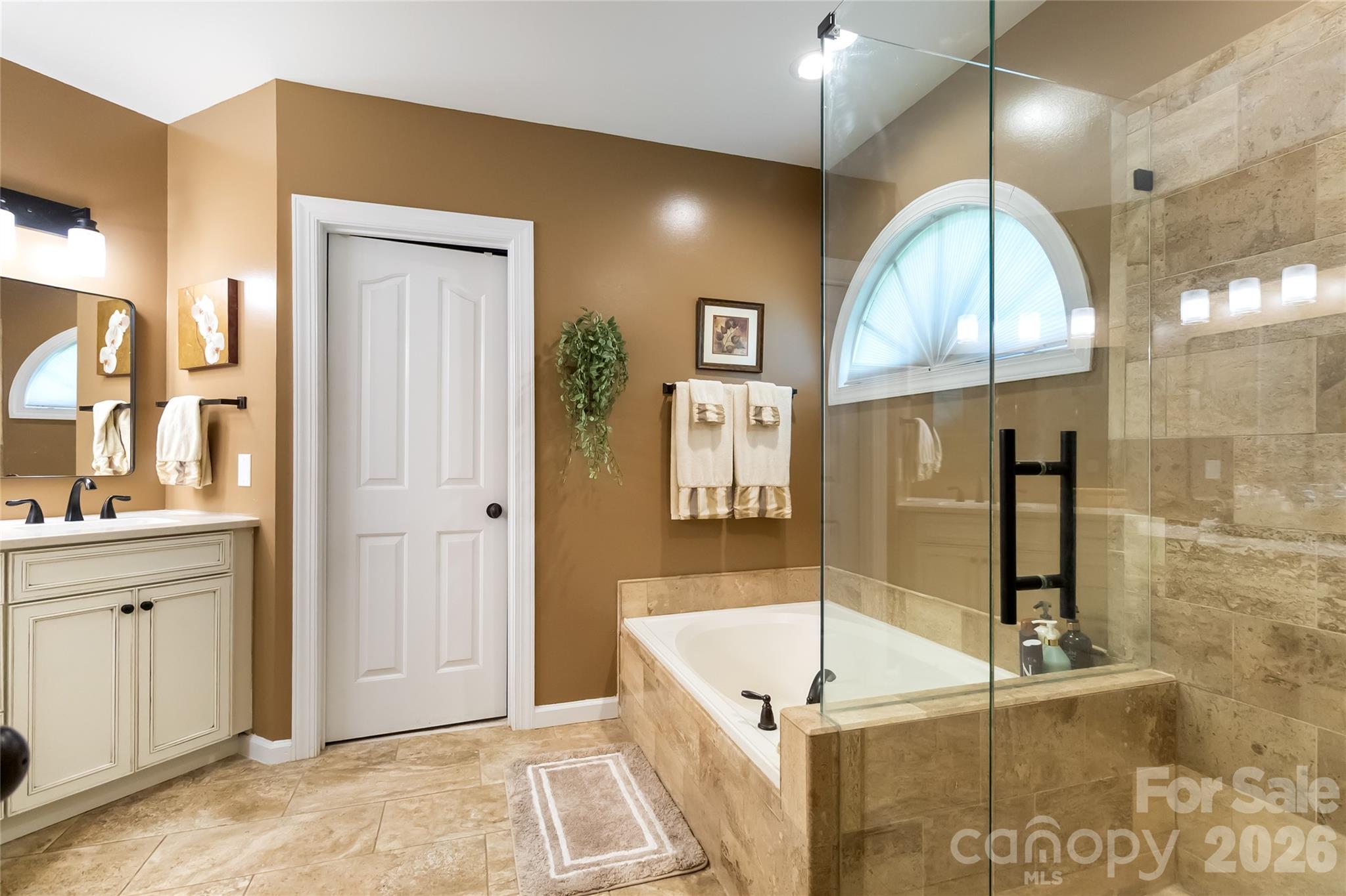 6210 Maple Cove Lane — Charlotte
