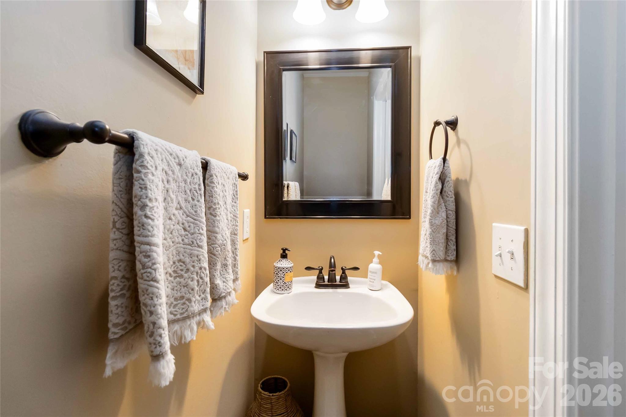 6210 Maple Cove Lane — Charlotte