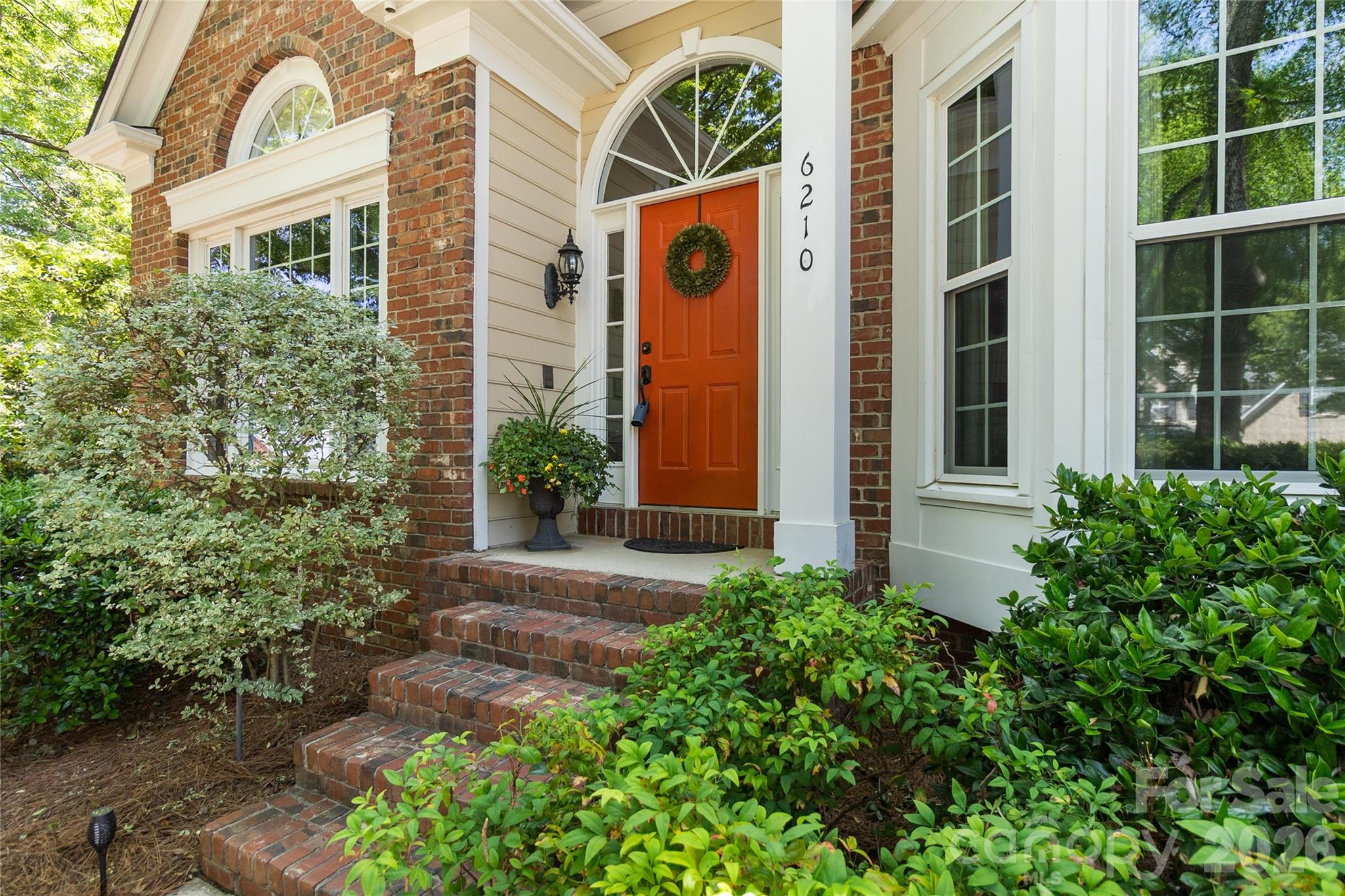 6210 Maple Cove Lane — Charlotte