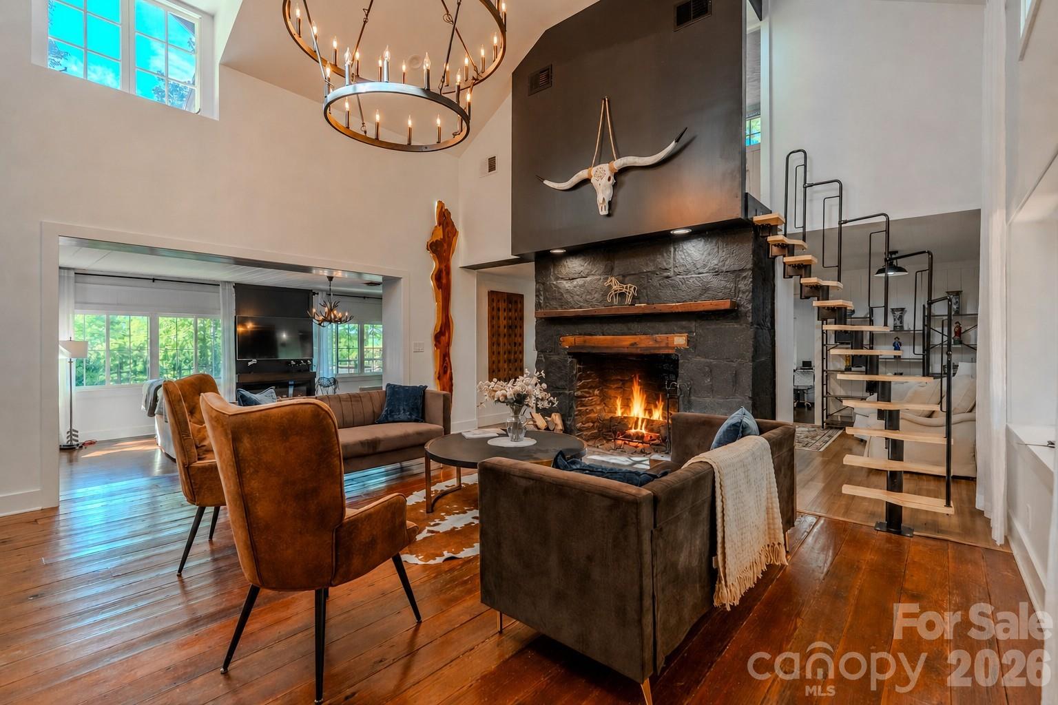 777 S River Road — Tryon