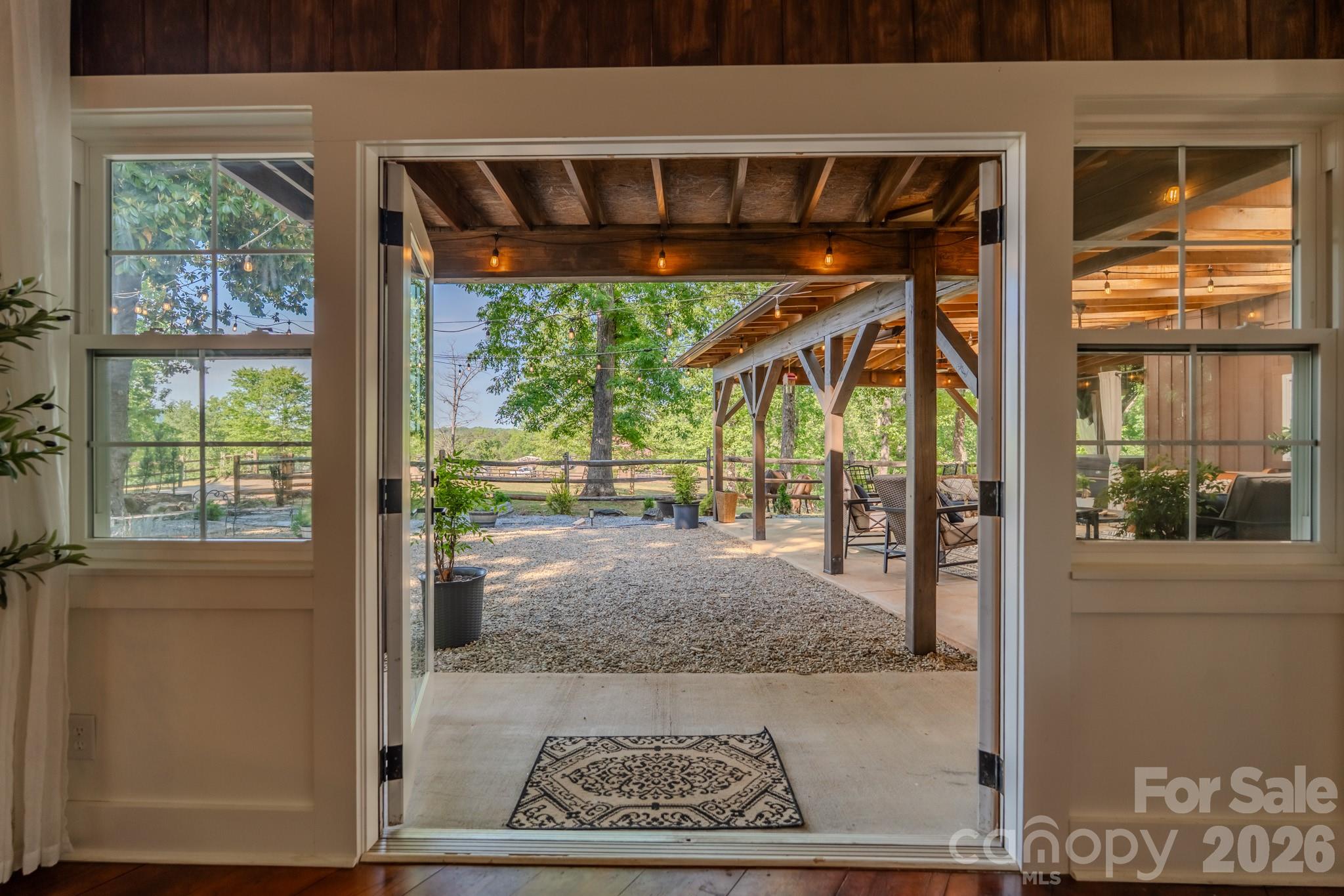 777 S River Road — Tryon