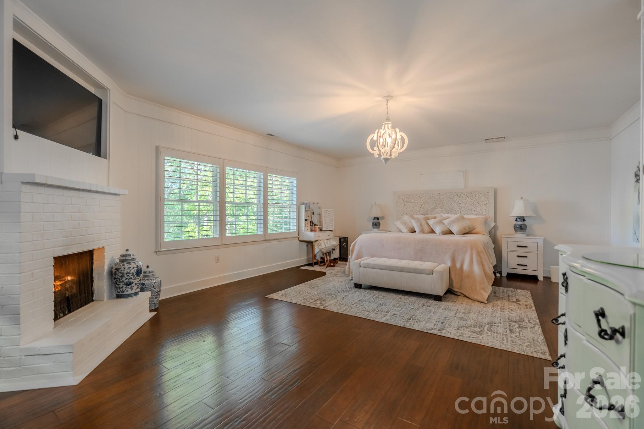 777 S River Road — Tryon