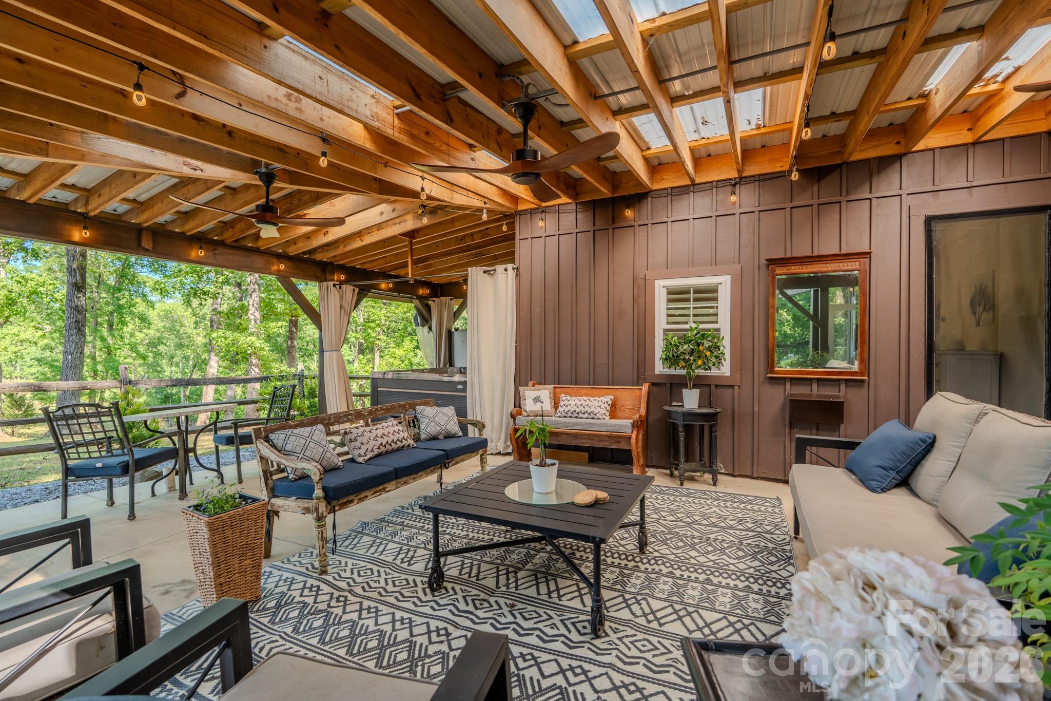 777 S River Road — Tryon