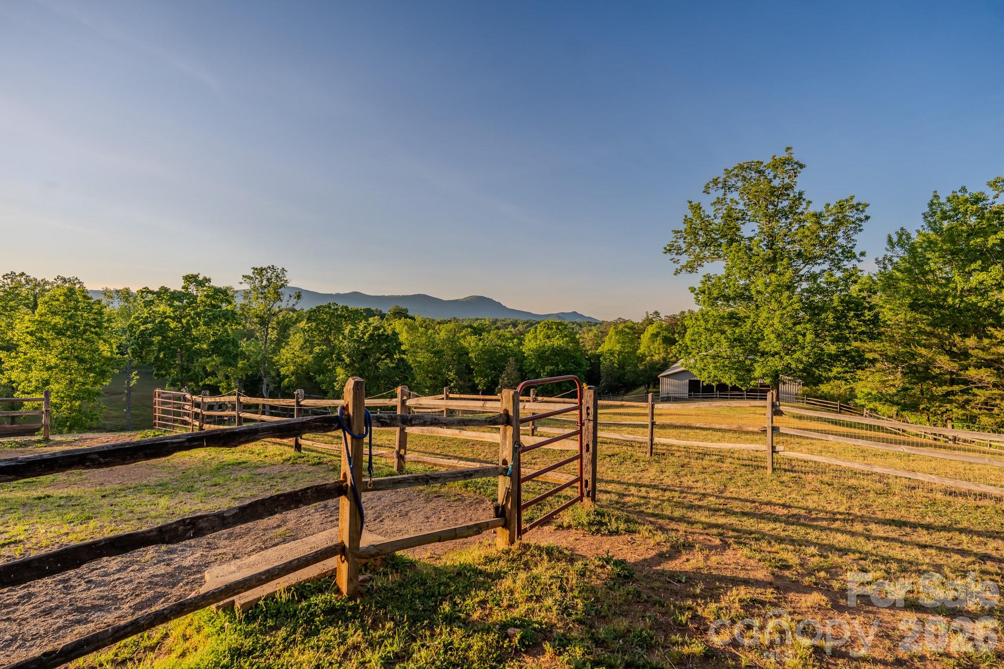 777 S River Road — Tryon