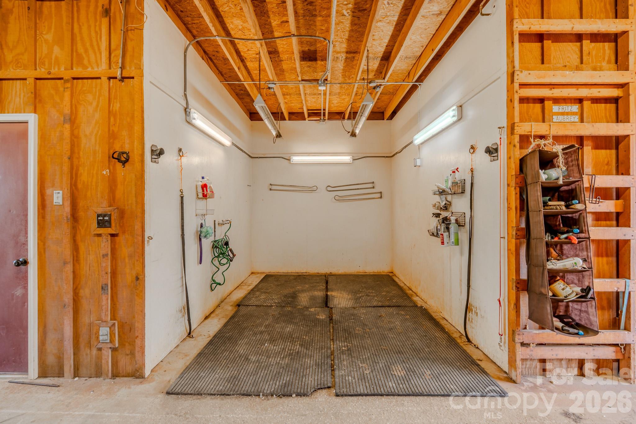 777 S River Road — Tryon