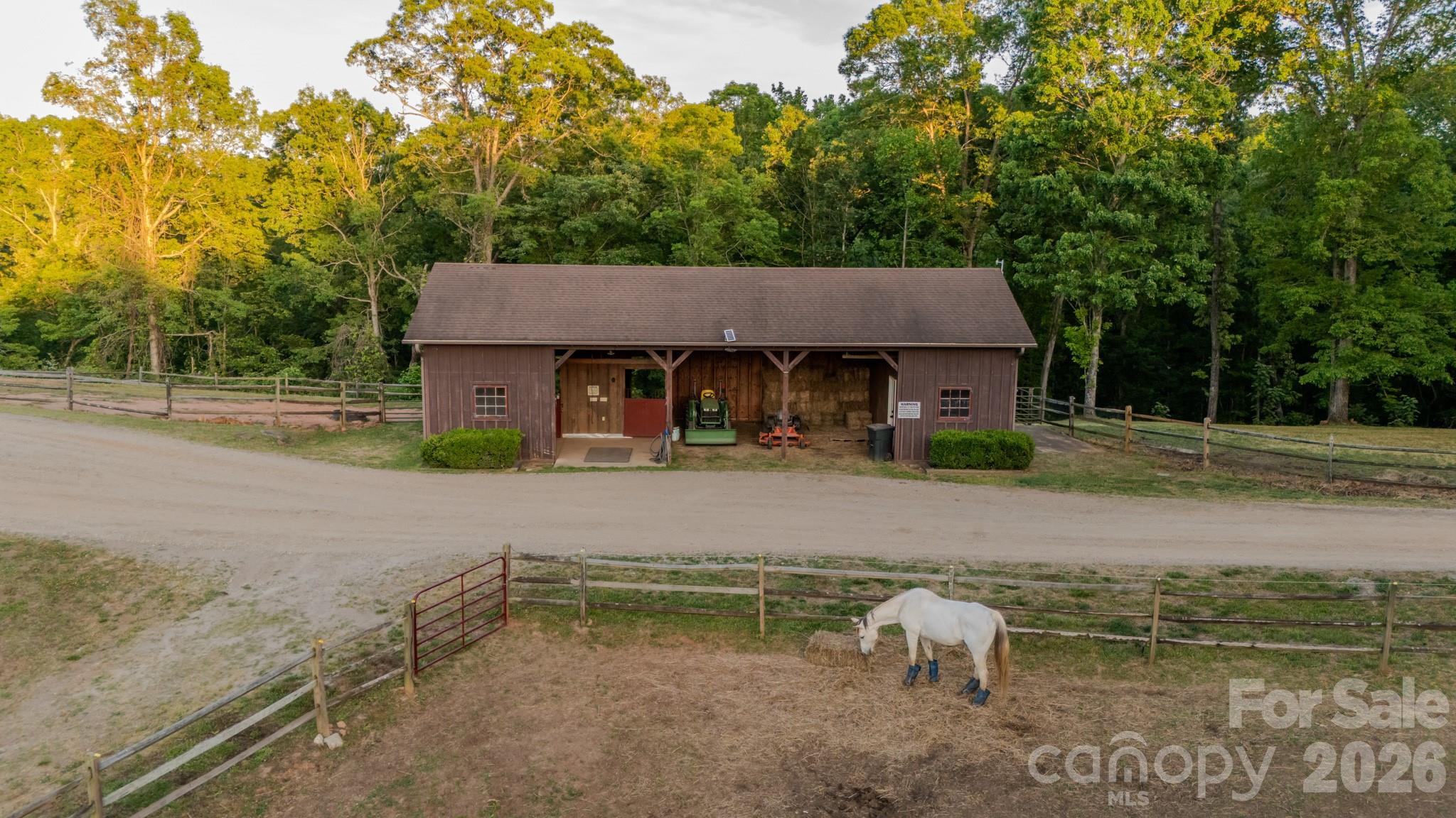 777 S River Road — Tryon