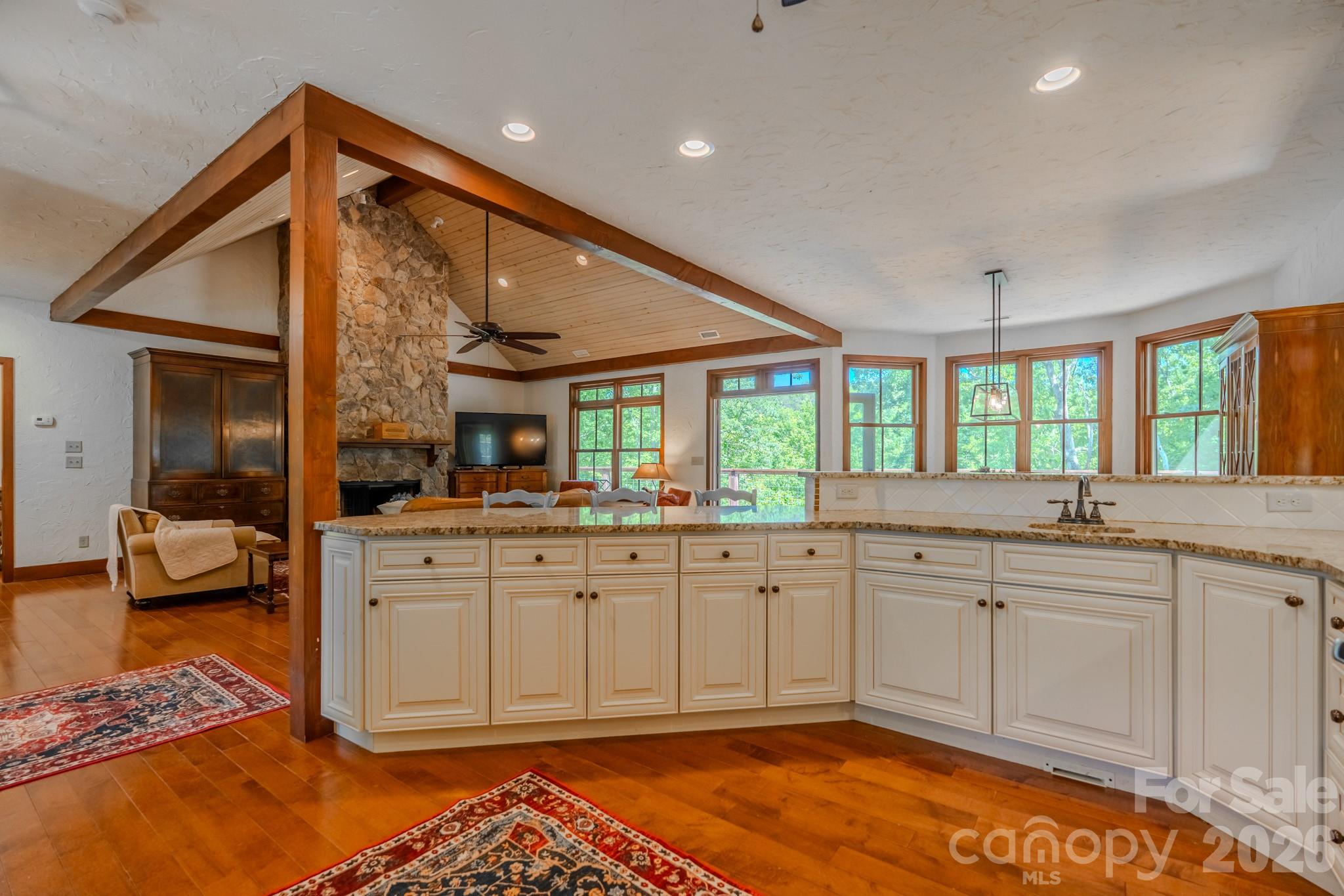 777 S River Road — Tryon