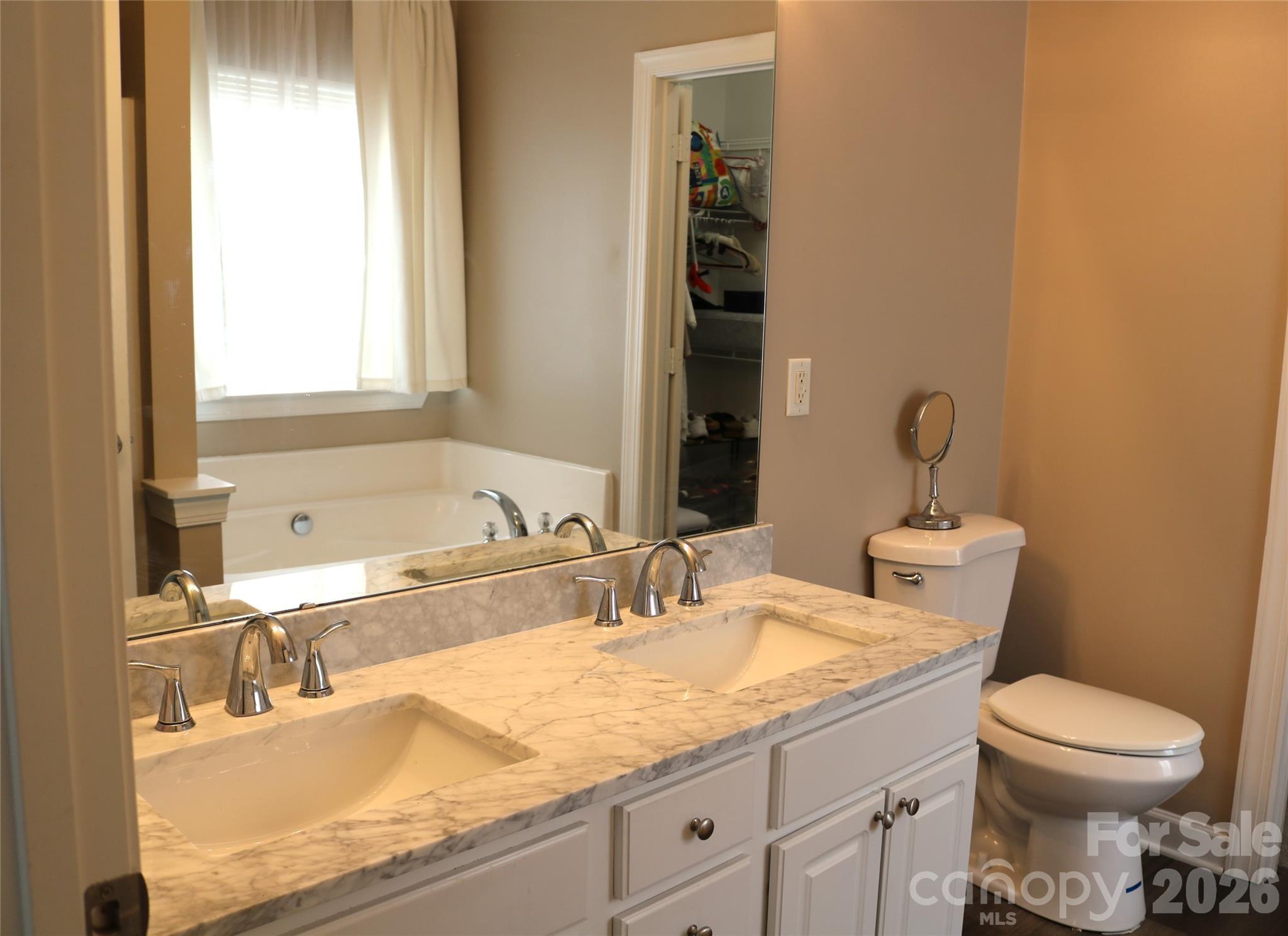 862 Loch Lomond Circle — Concord