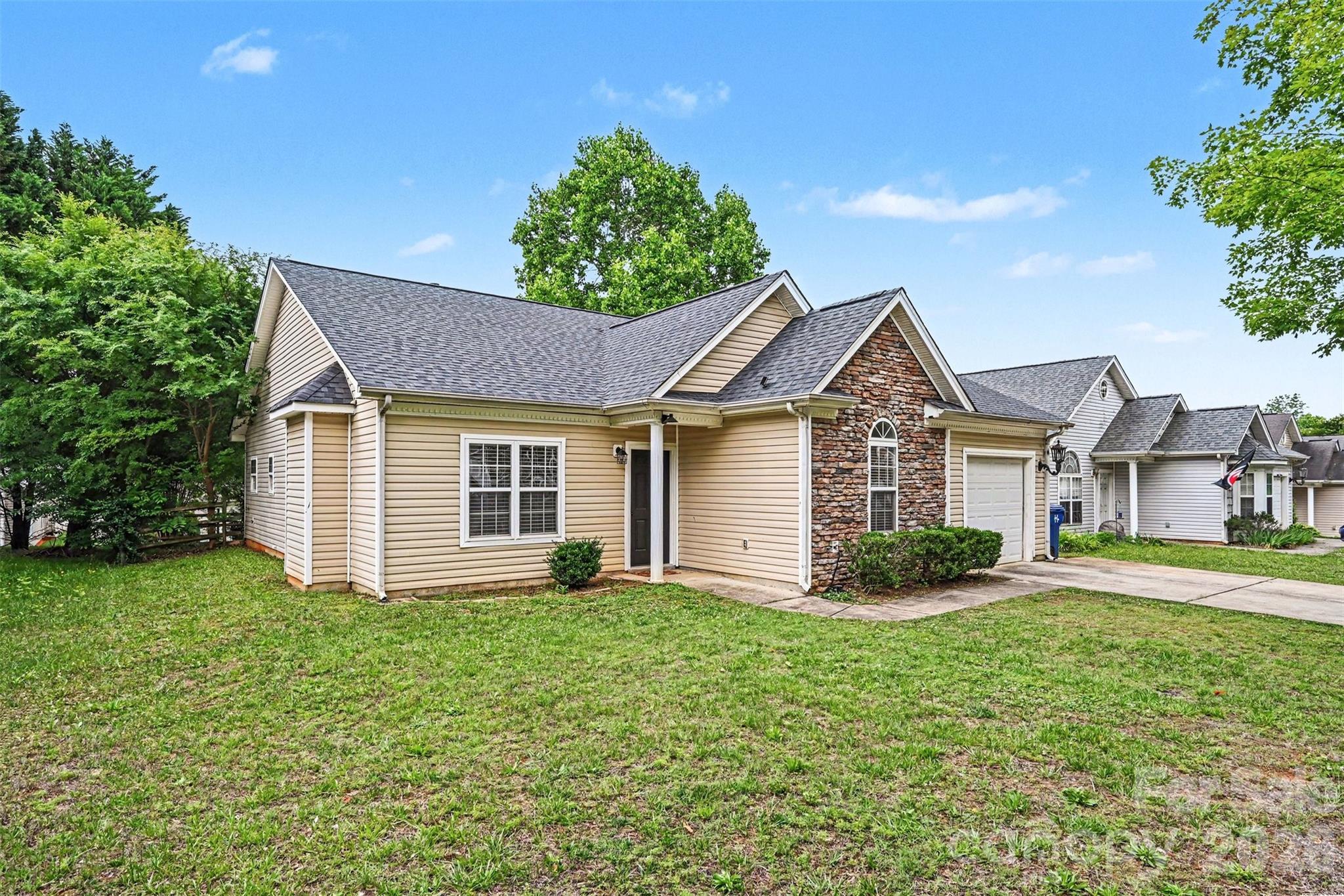 12522 Twelvetrees Lane — Huntersville