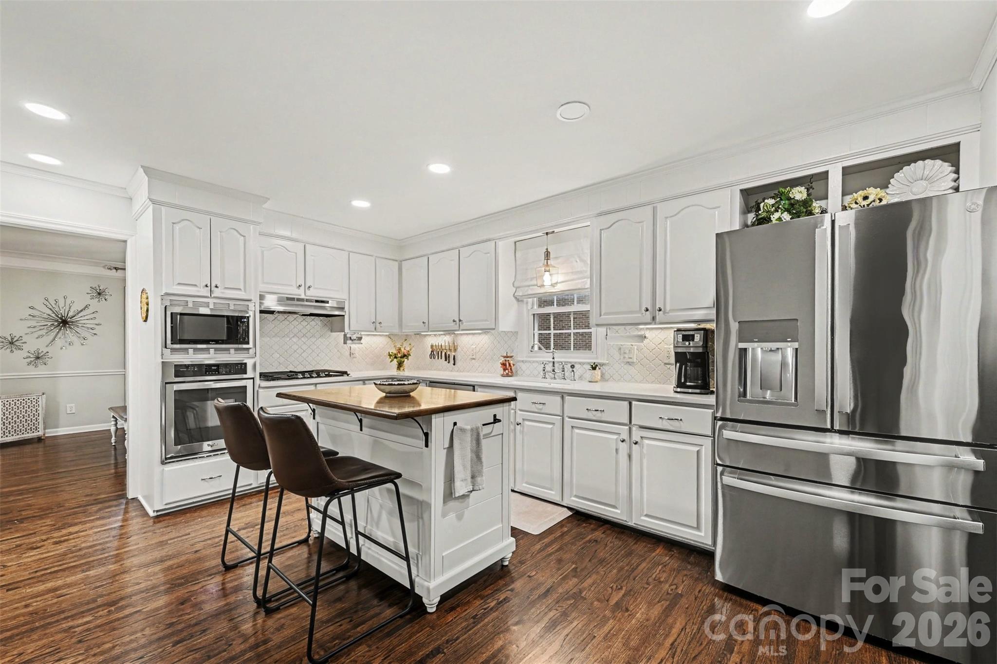 533 King Edward Road — Charlotte