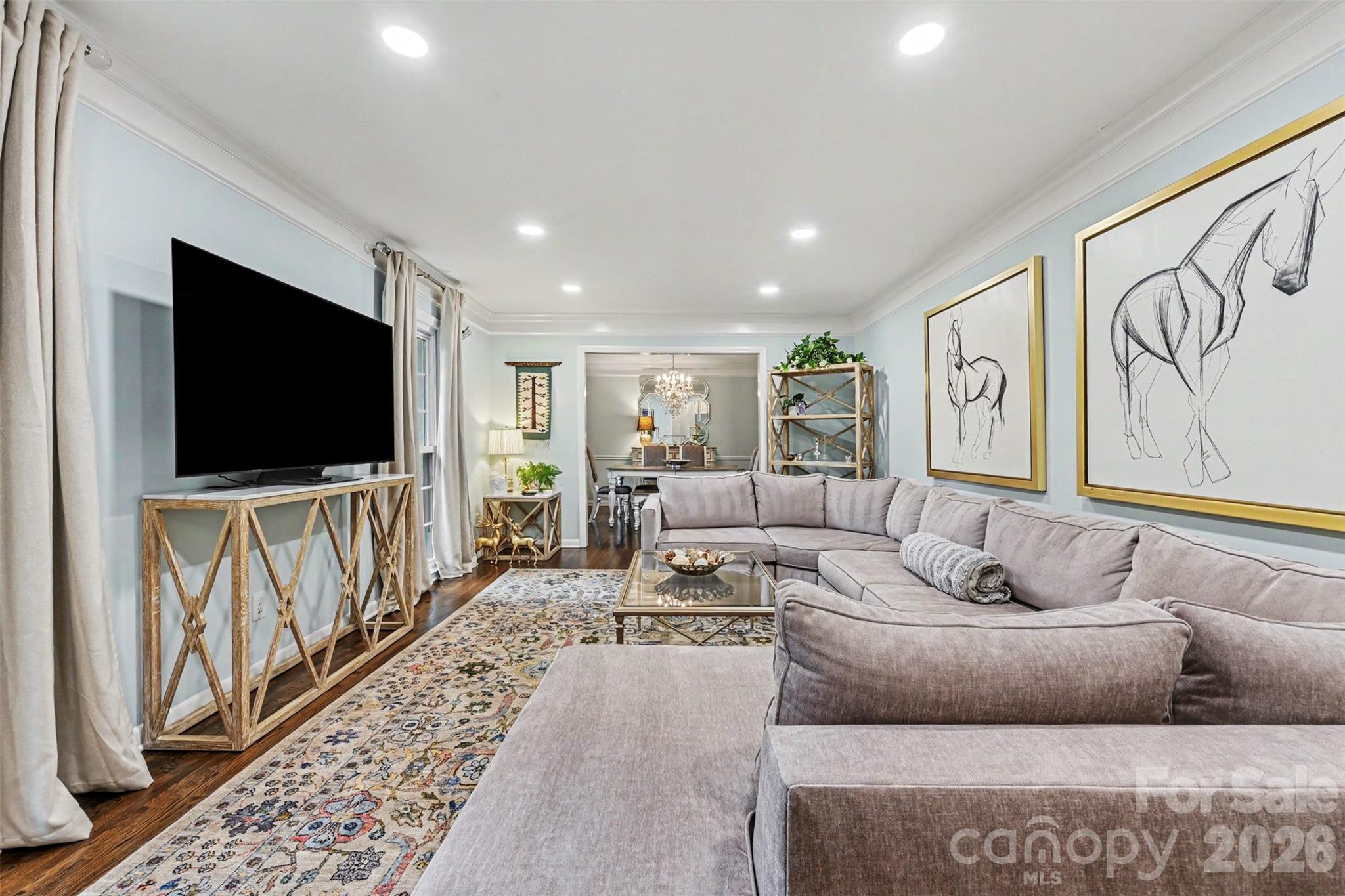 533 King Edward Road — Charlotte