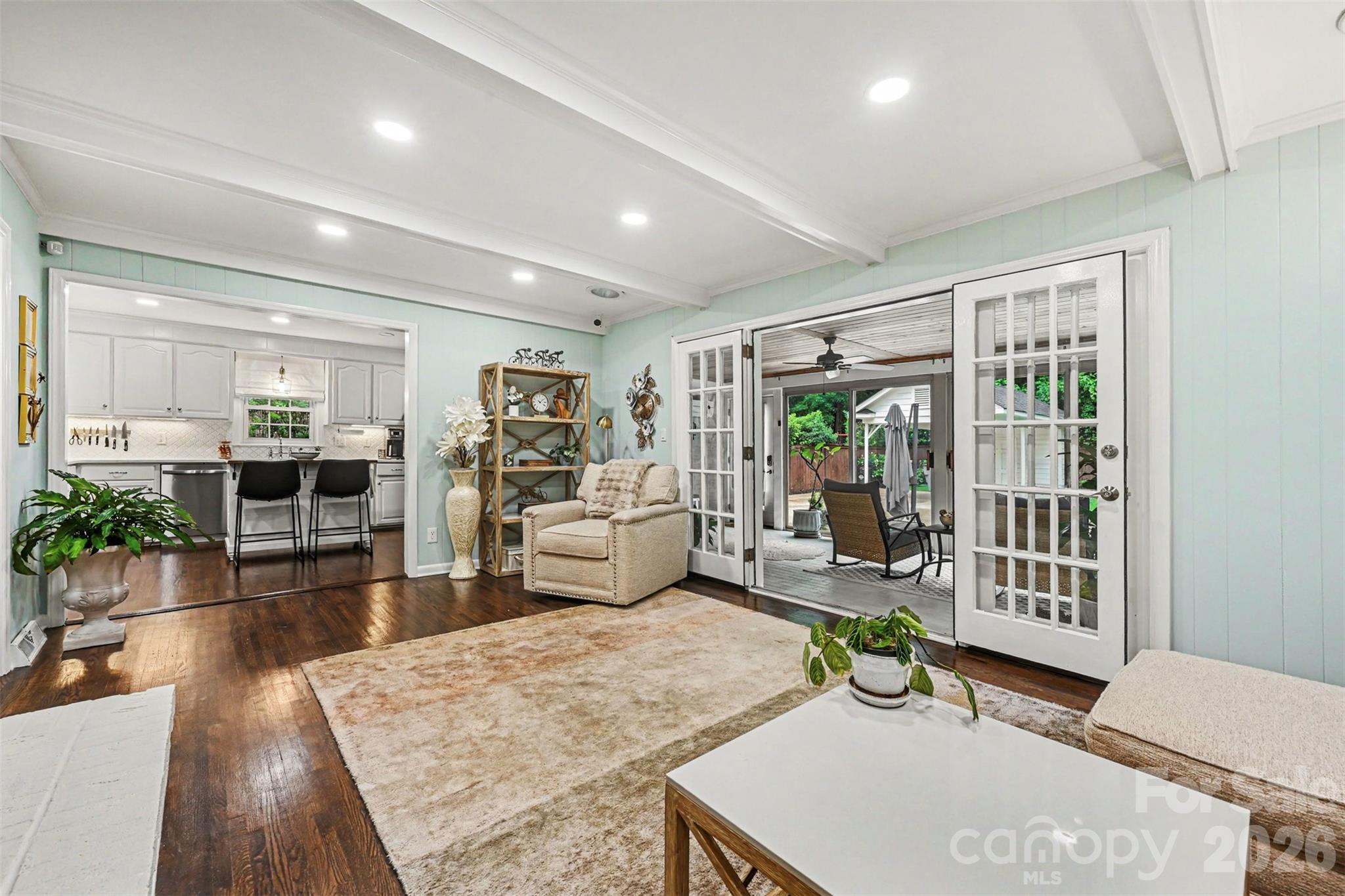 533 King Edward Road — Charlotte
