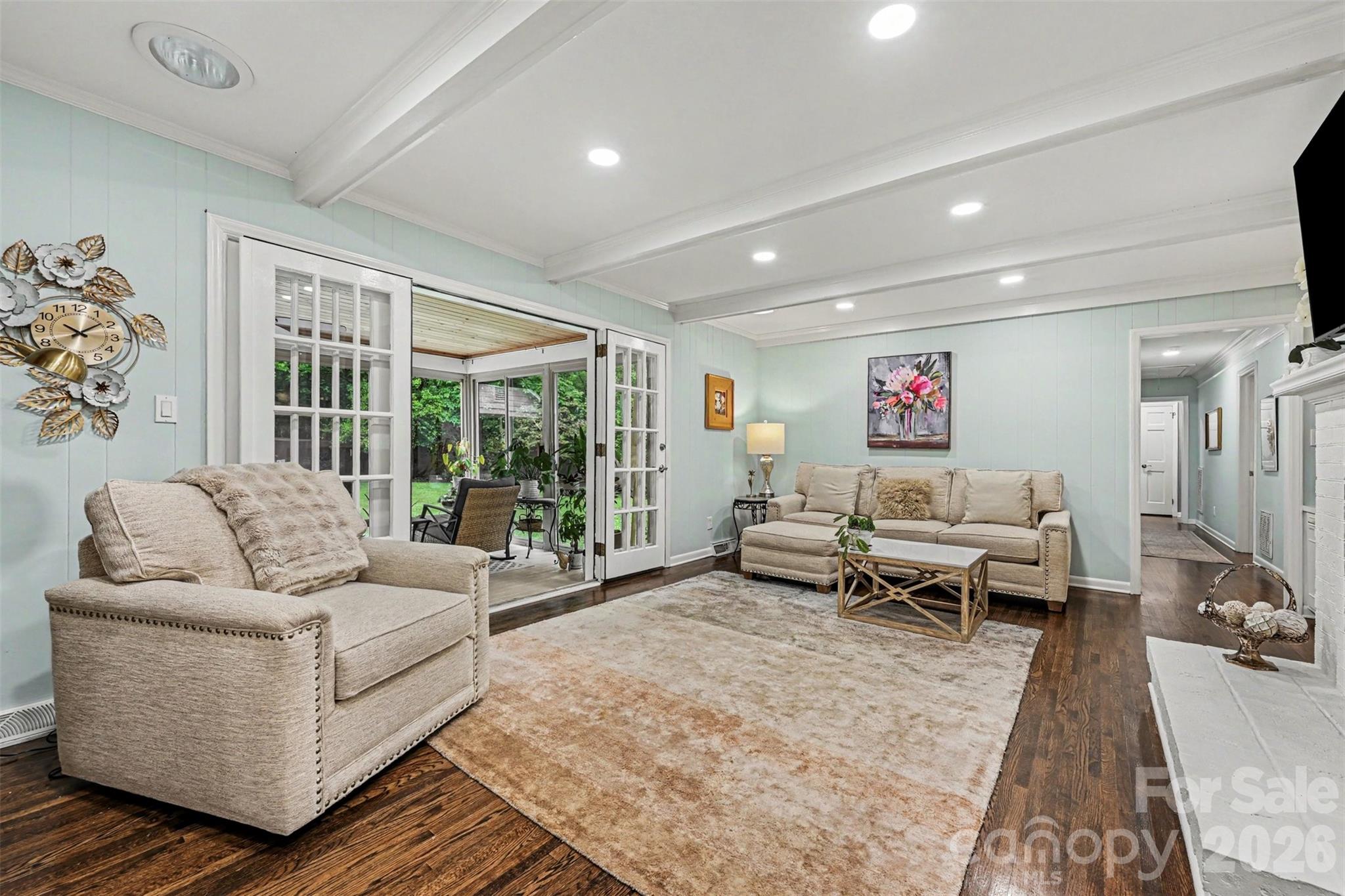 533 King Edward Road — Charlotte