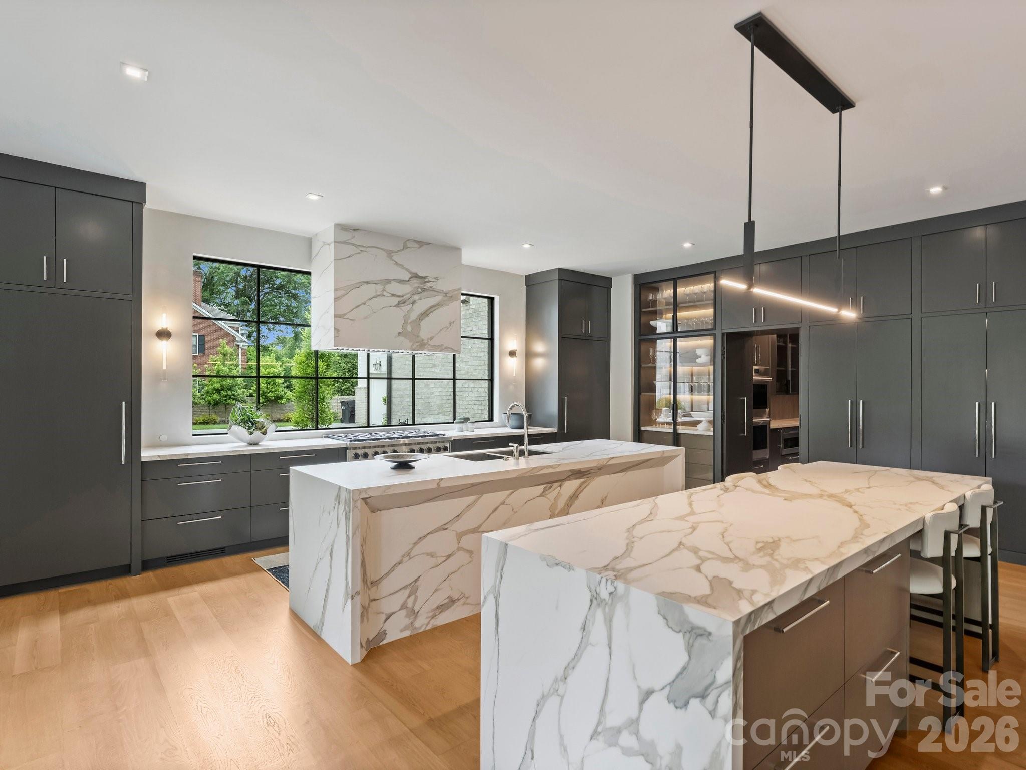 2317 Sharon Lane — Charlotte