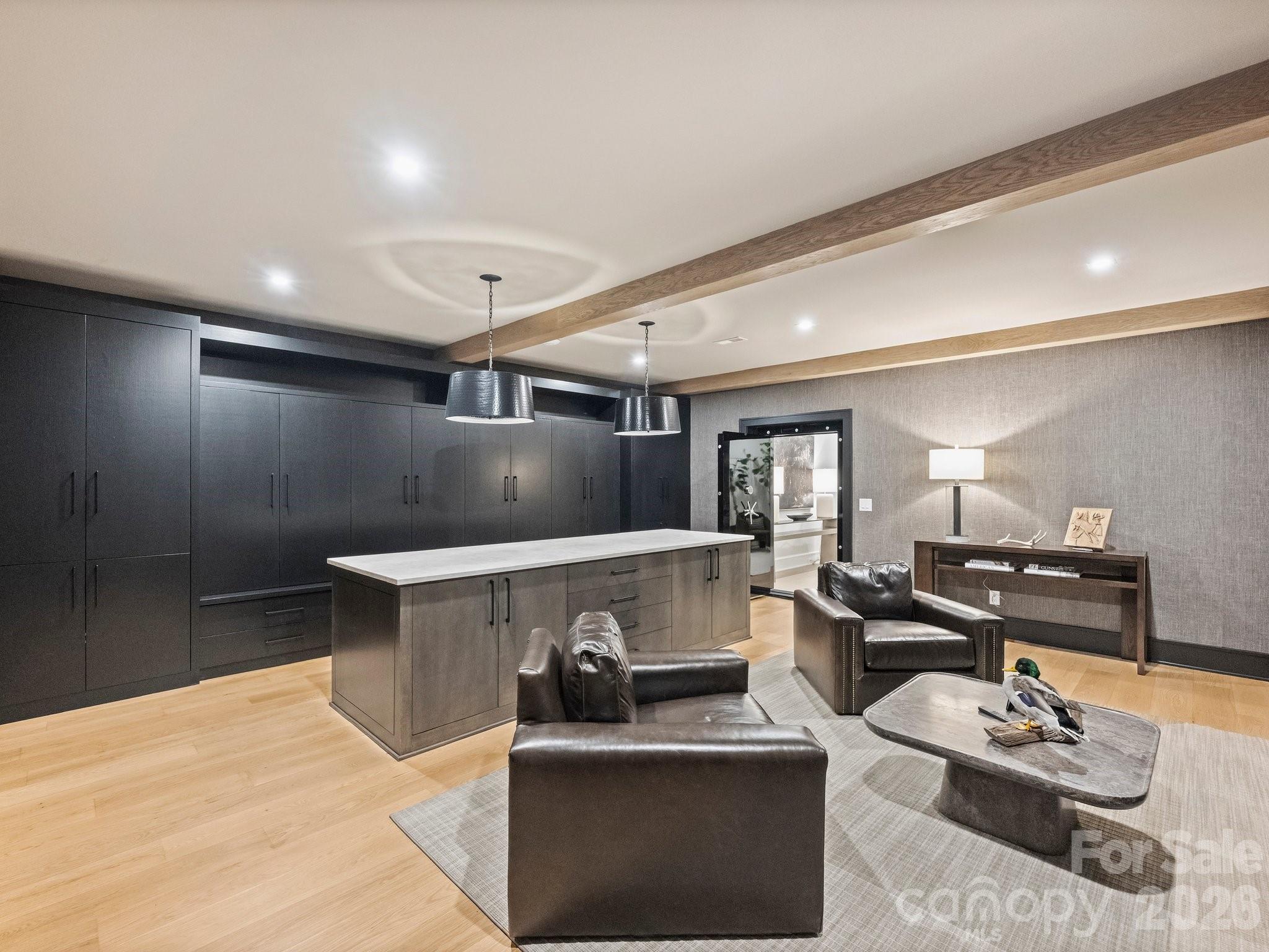2317 Sharon Lane — Charlotte