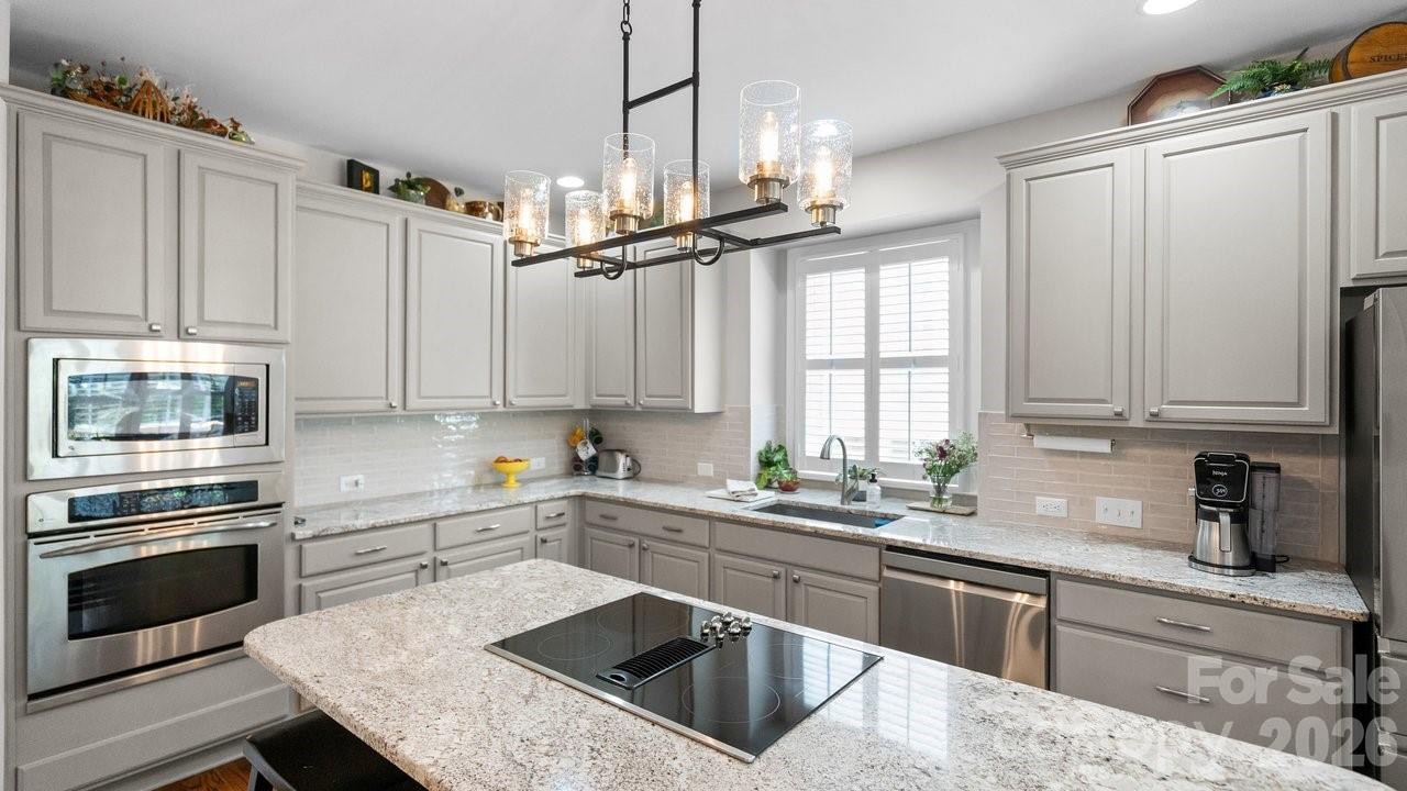 8716 Devonshire Drive — Huntersville