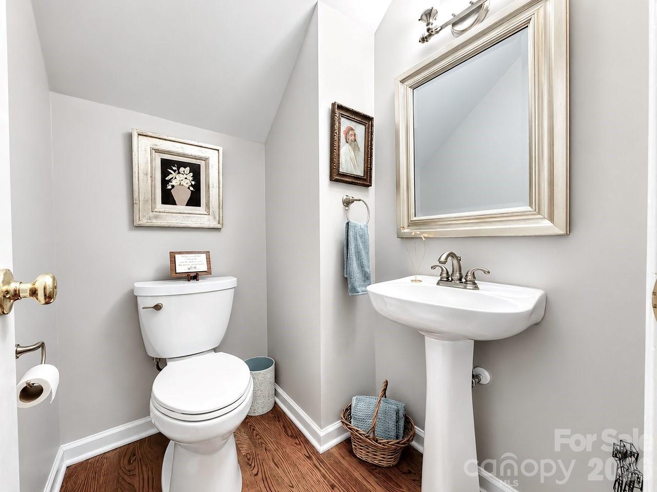 8716 Devonshire Drive — Huntersville