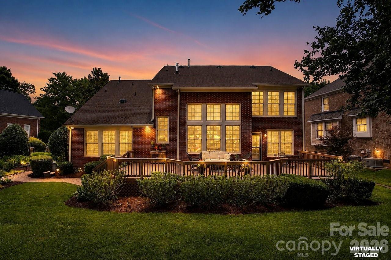 8716 Devonshire Drive — Huntersville