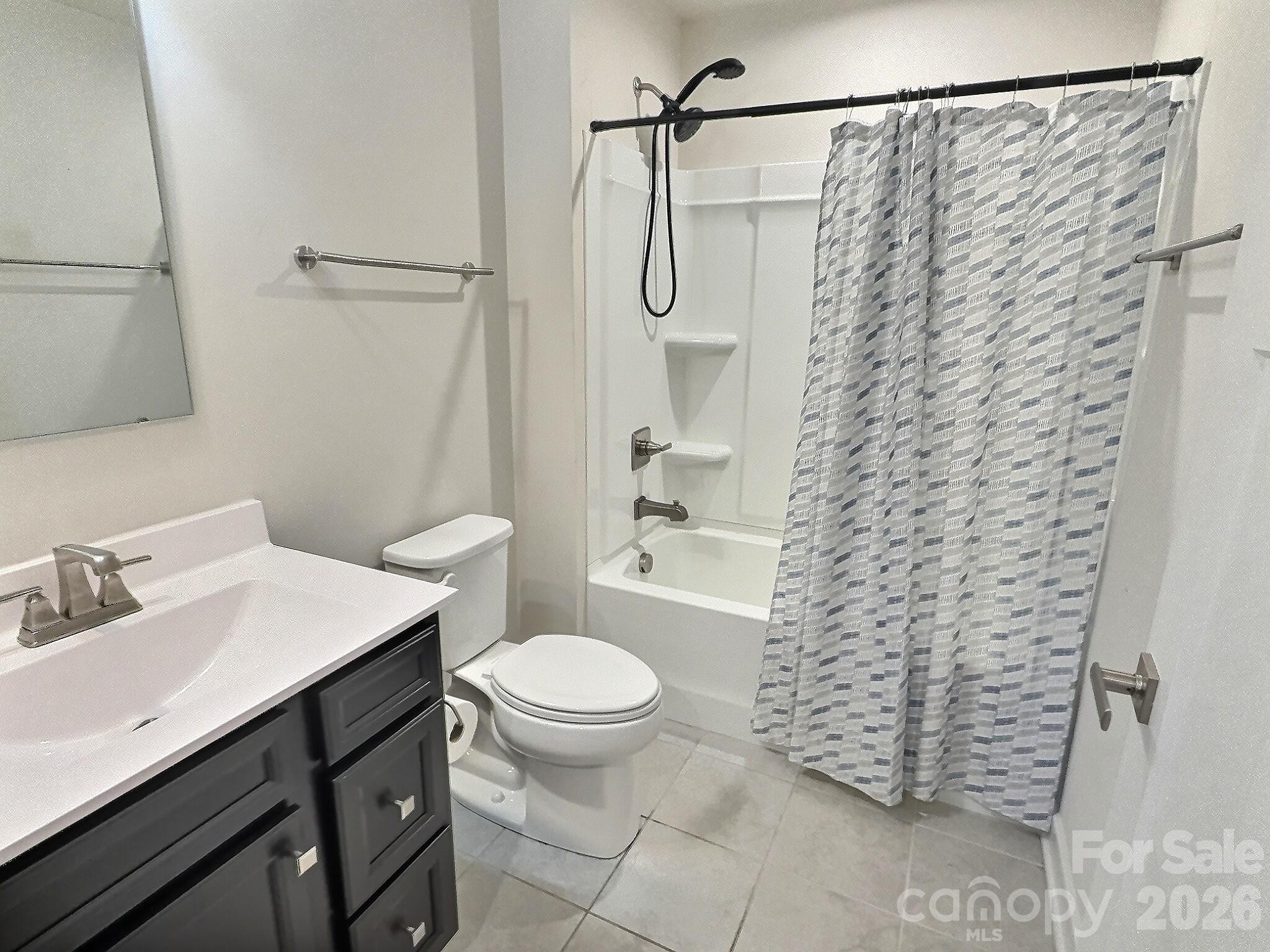 544 Grandiflora Avenue — Lancaster