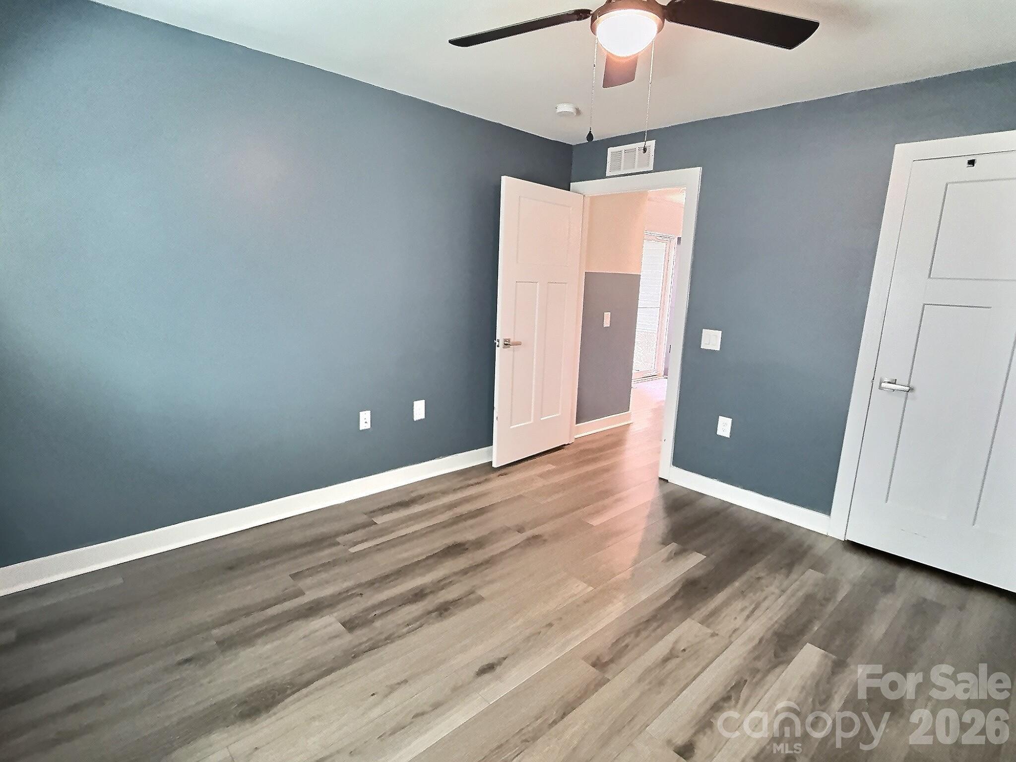544 Grandiflora Avenue — Lancaster