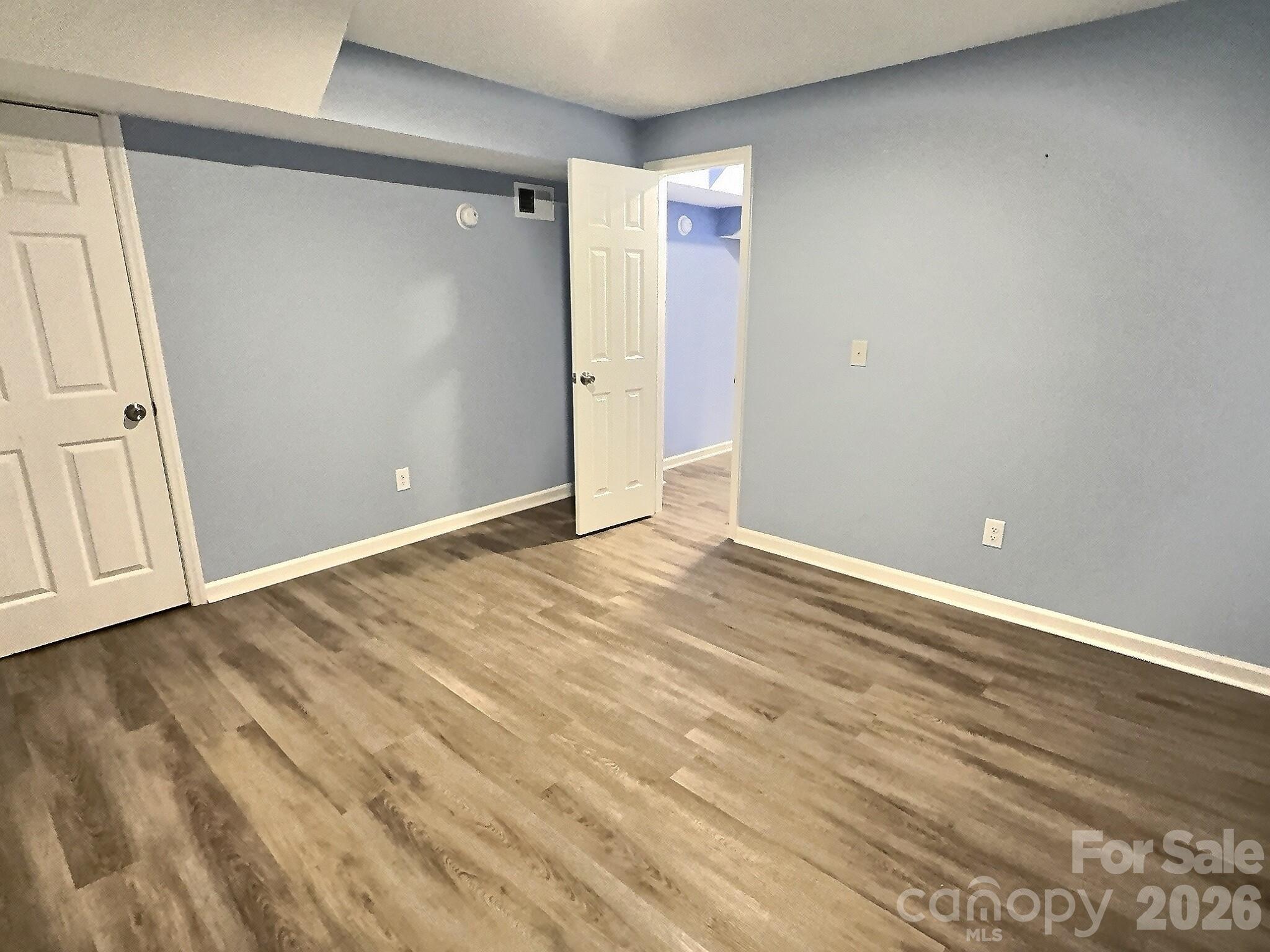 544 Grandiflora Avenue — Lancaster