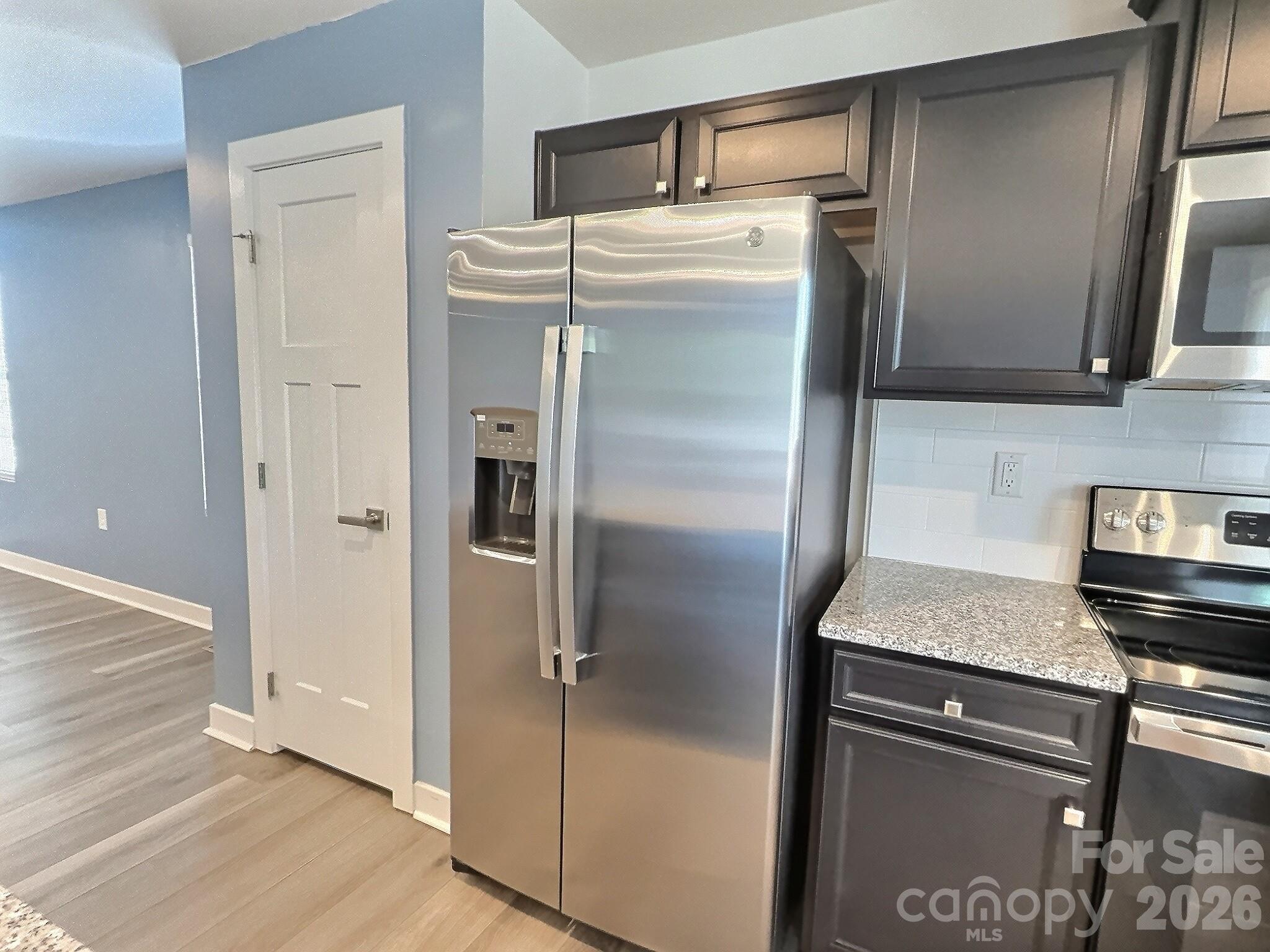 544 Grandiflora Avenue — Lancaster
