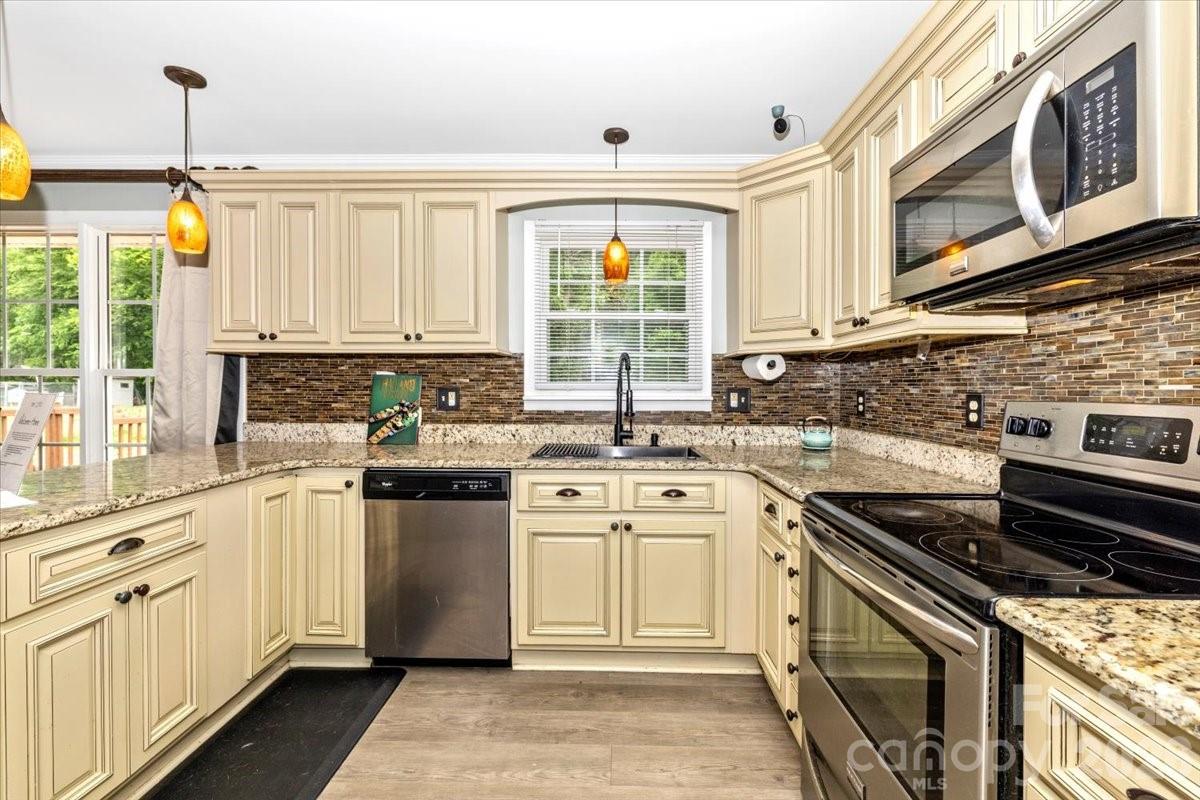 691 Rich Hilton Road — Thomasville